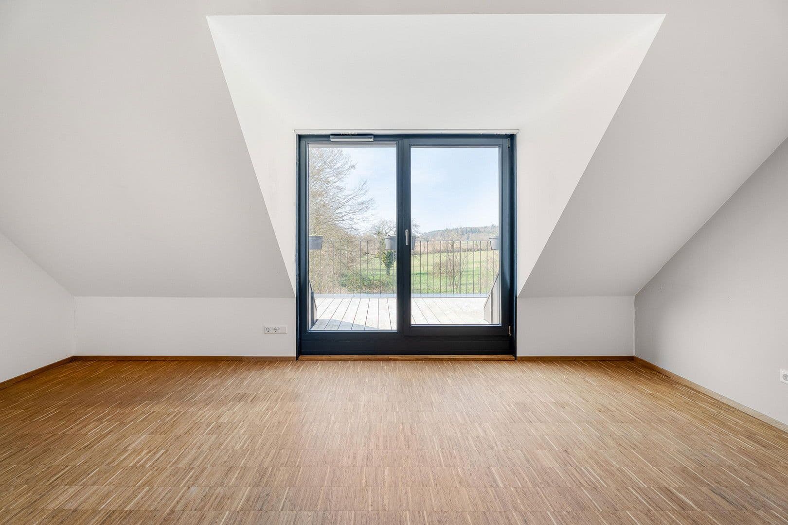 Predaj domu 210 m², pozemek 464 m², Allensbach, Bádensko-Wurttembersko Predaj domu 210 m², pozemek 464 m², Allensbach, Bádensko-Wurttembersko
