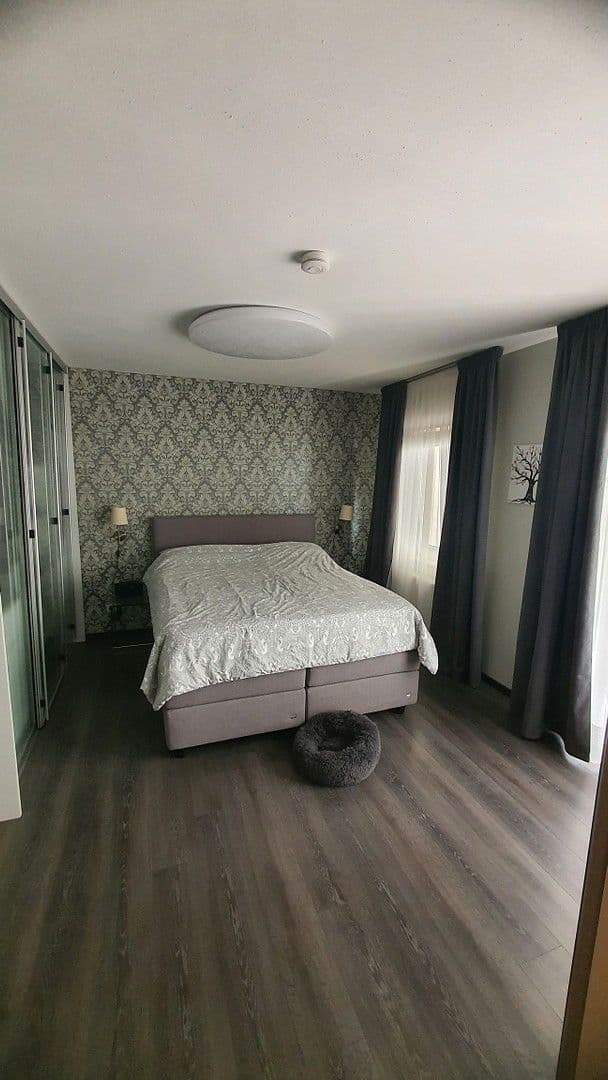 Predaj bytu 5-izbový 135 m², Ludwigshafen, Porýnie-Falcko Predaj bytu 5-izbový 135 m², Ludwigshafen, Porýnie-Falcko