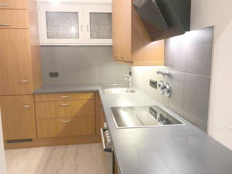 Prenájom bytu 2-izbový 60 m², Stuttgart, Bádensko-Wurttembersko Prenájom bytu 2-izbový 60 m², Stuttgart, Bádensko-Wurttembersko