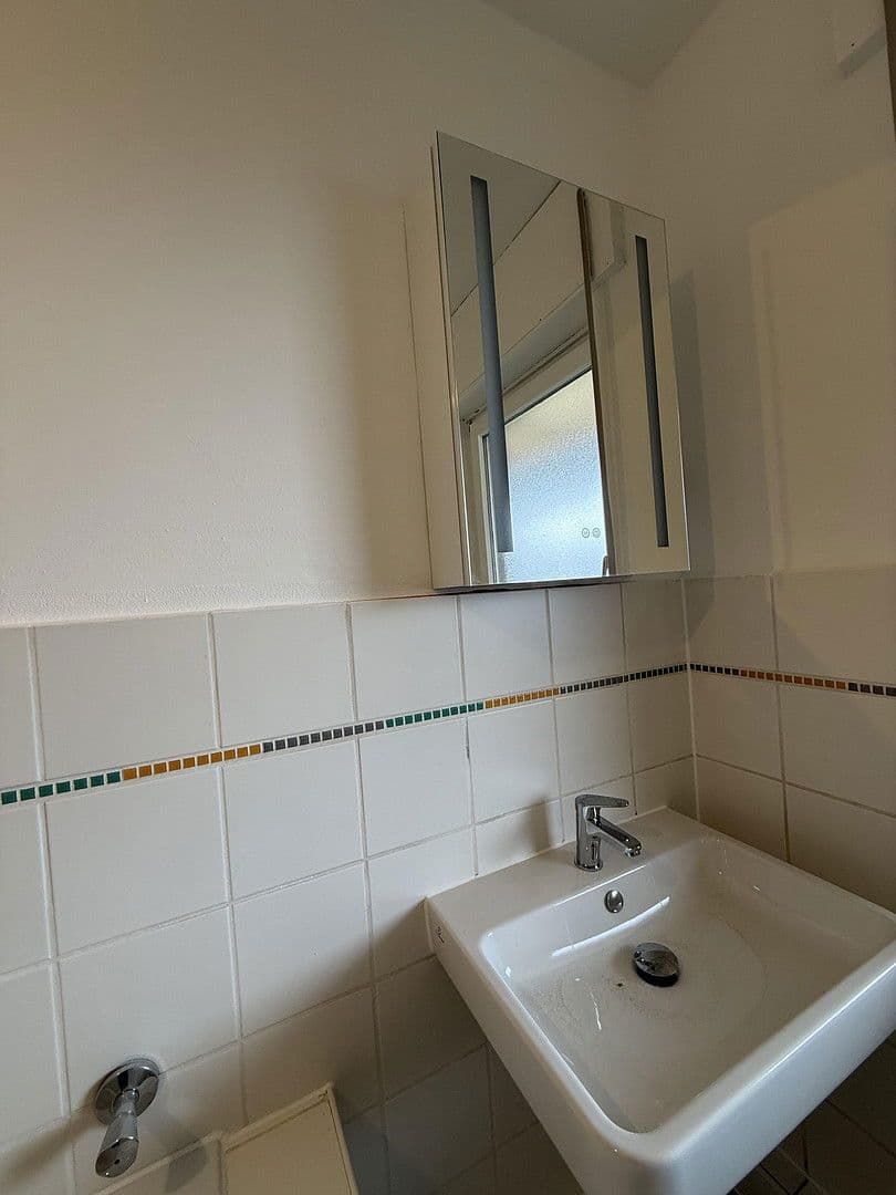 Prenájom bytu 4-izbový 120 m², Bucher Straße 97, Nürnberg, Bavorsko Prenájom bytu 4-izbový 120 m², Bucher Straße 97, Nürnberg, Bavorsko