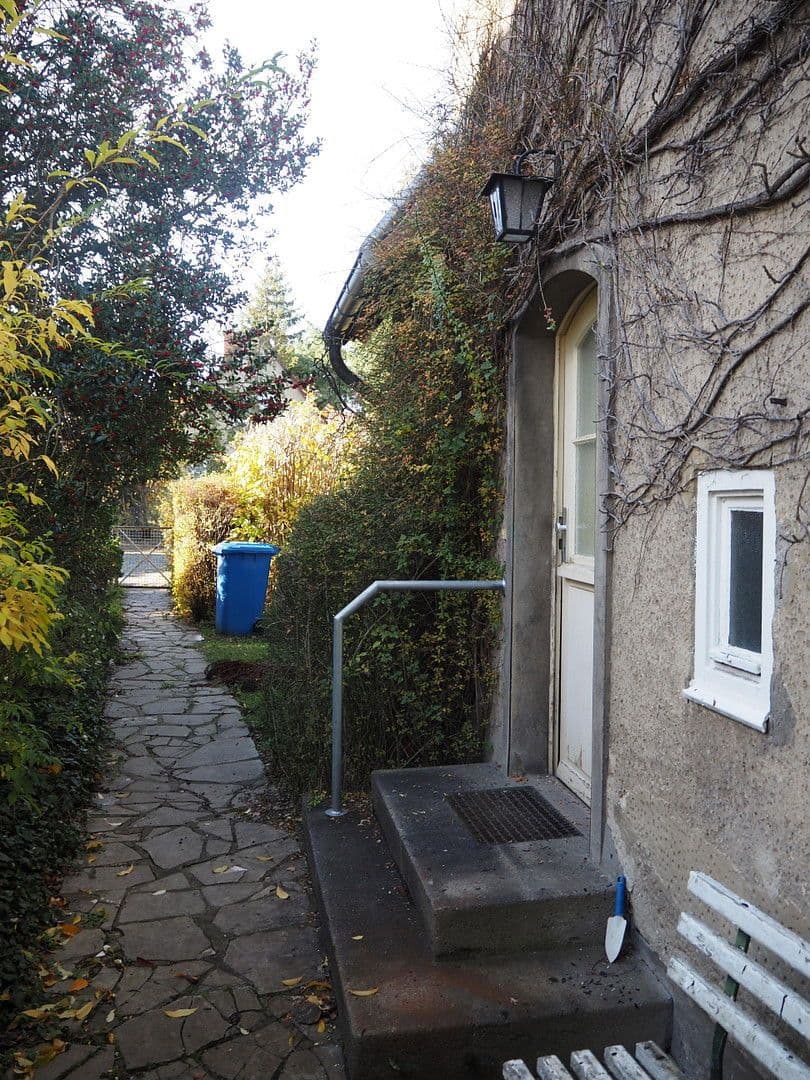 Predaj domu 105 m², pozemek 557 m², Kleinmachnow, Brandenbursko Predaj domu 105 m², pozemek 557 m², Kleinmachnow, Brandenbursko