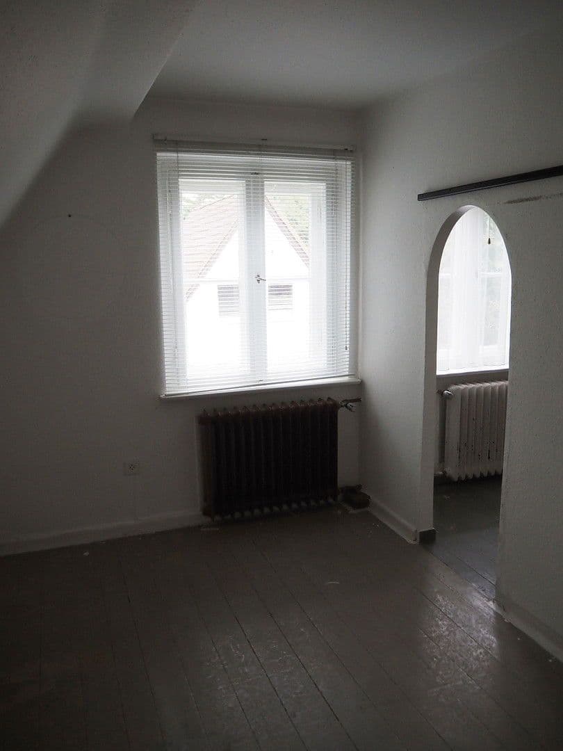 Predaj domu 105 m², pozemek 557 m², Kleinmachnow, Brandenbursko Predaj domu 105 m², pozemek 557 m², Kleinmachnow, Brandenbursko