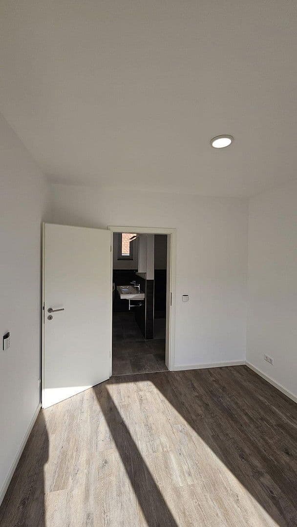 Predaj domu 167 m², pozemek 163 m², Speyerer Straße 25, Neuhofen, Porýnie-Falcko Predaj domu 167 m², pozemek 163 m², Speyerer Straße 25, Neuhofen, Porýnie-Falcko