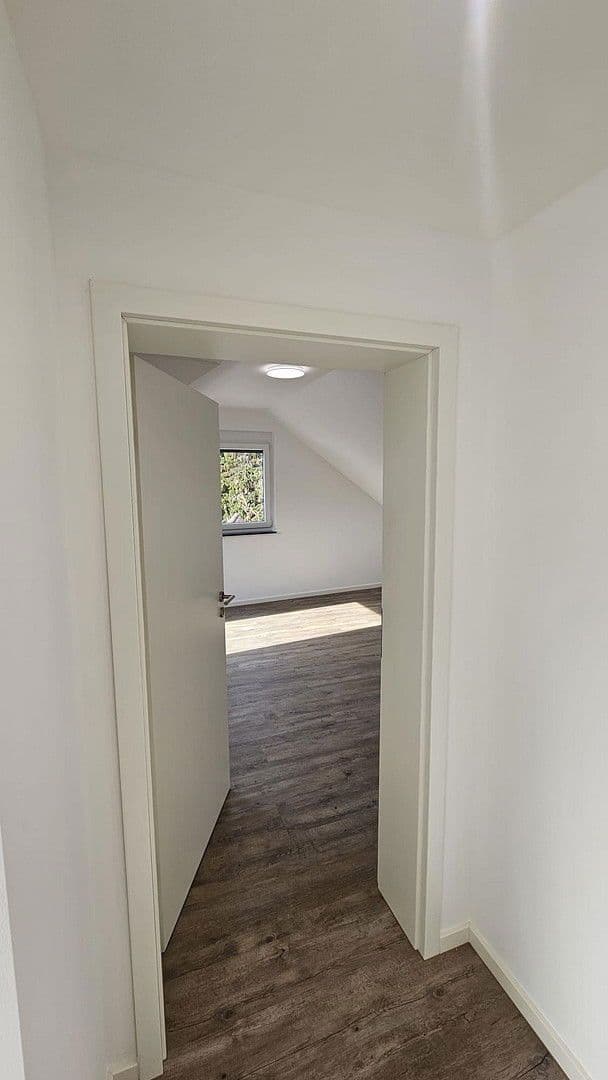 Predaj domu 167 m², pozemek 163 m², Speyerer Straße 25, Neuhofen, Porýnie-Falcko Predaj domu 167 m², pozemek 163 m², Speyerer Straße 25, Neuhofen, Porýnie-Falcko