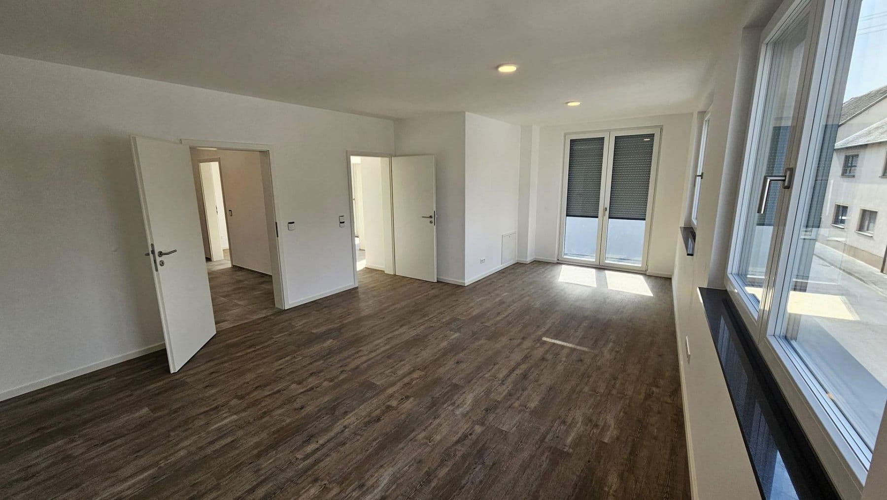 Predaj domu 167 m², pozemek 163 m², Speyerer Straße 25, Neuhofen, Porýnie-Falcko Predaj domu 167 m², pozemek 163 m², Speyerer Straße 25, Neuhofen, Porýnie-Falcko