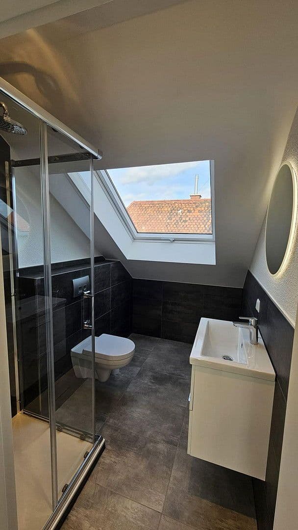 Predaj domu 167 m², pozemek 163 m², Speyerer Straße 25, Neuhofen, Porýnie-Falcko Predaj domu 167 m², pozemek 163 m², Speyerer Straße 25, Neuhofen, Porýnie-Falcko