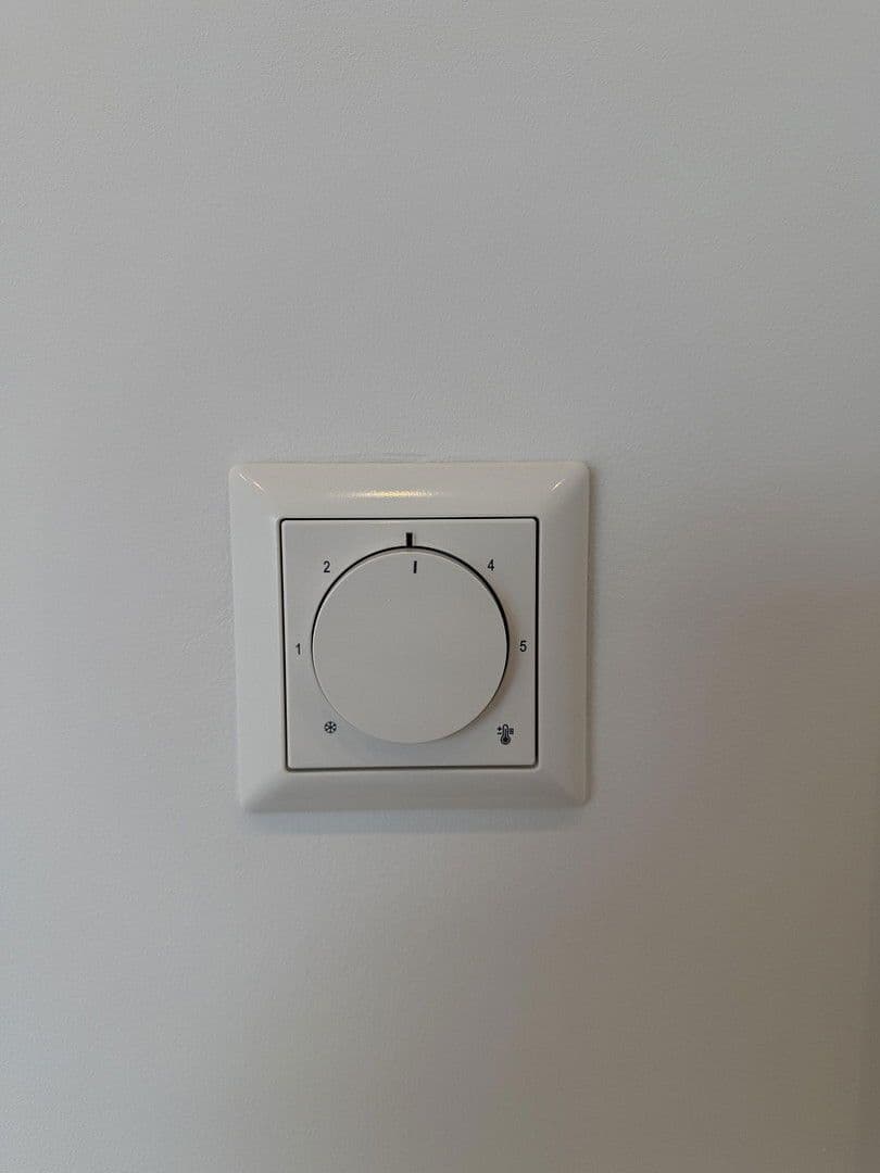 Prenájom bytu 3-izbový 75 m², Ebersstraße 58, Berlin, Berlín Prenájom bytu 3-izbový 75 m², Ebersstraße 58, Berlin, Berlín