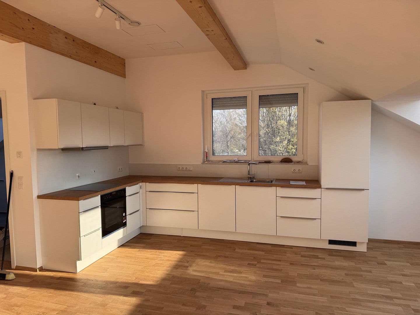 Prenájom bytu 2-izbový 64 m², Erdmannhausen, Bádensko-Wurttembersko Prenájom bytu 2-izbový 64 m², Erdmannhausen, Bádensko-Wurttembersko