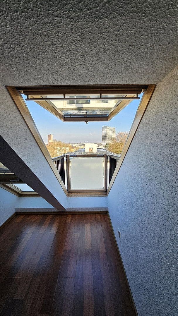 Prenájom bytu 2-izbový 82 m², Oberstraße 28, Mülheim an der Ruhr, Severné Porýnie - Westfálsko Prenájom bytu 2-izbový 82 m², Oberstraße 28, Mülheim an der Ruhr, Severné Porýnie - Westfálsko