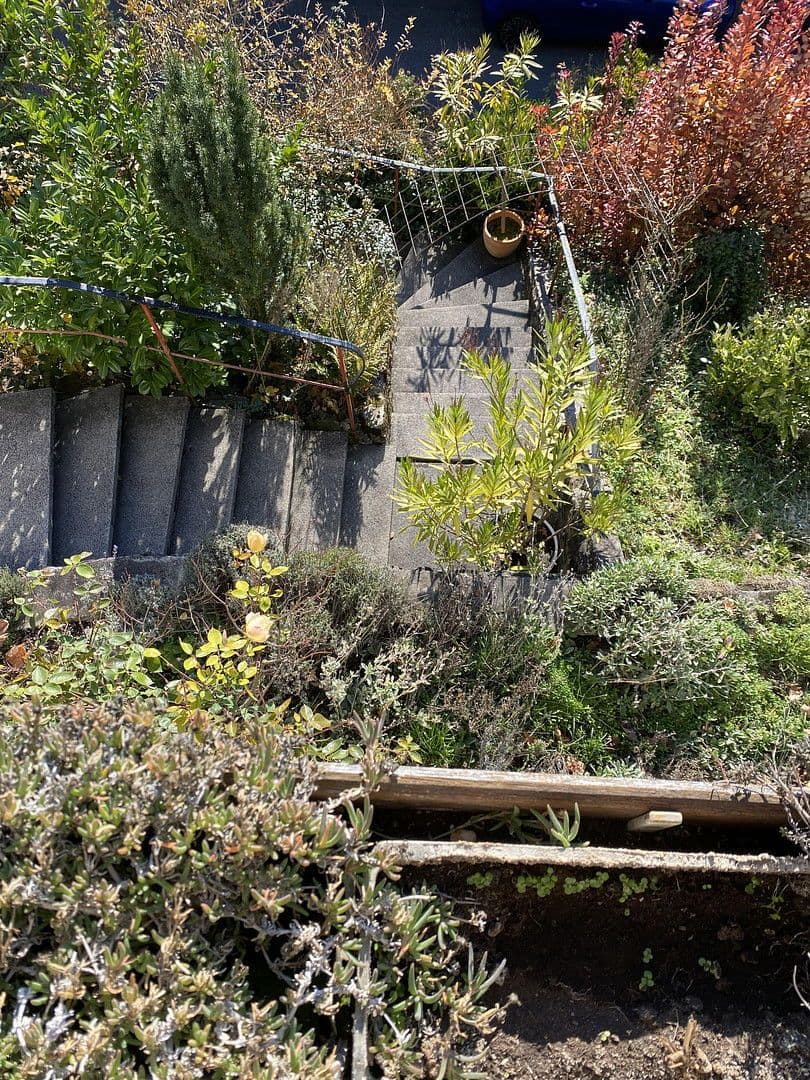 Predaj domu 125 m², pozemek 866 m², Obere Zeiselbergstraße 23, Schwäbisch Gmünd, Bádensko-Wurttembersko Predaj domu 125 m², pozemek 866 m², Obere Zeiselbergstraße 23, Schwäbisch Gmünd, Bádensko-Wurttembersko