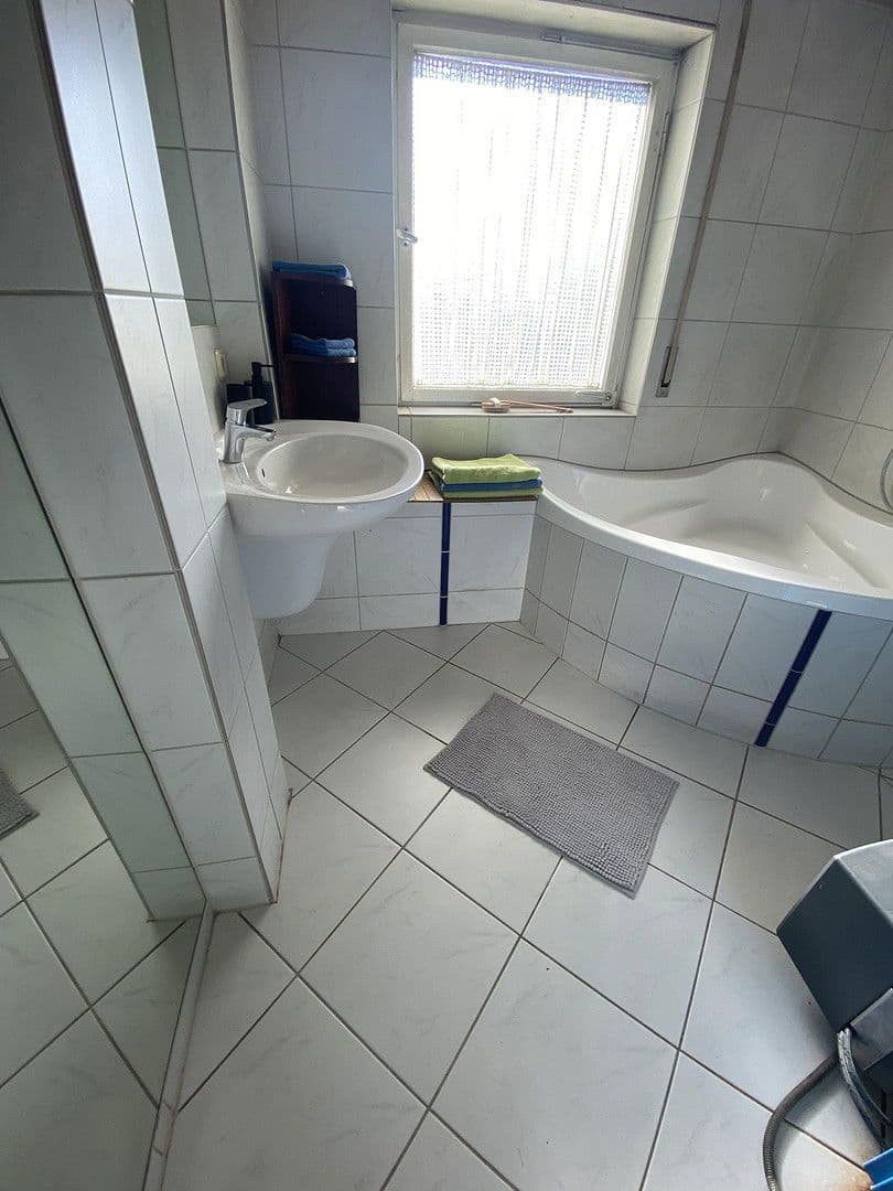 Predaj domu 125 m², pozemek 866 m², Obere Zeiselbergstraße 23, Schwäbisch Gmünd, Bádensko-Wurttembersko Predaj domu 125 m², pozemek 866 m², Obere Zeiselbergstraße 23, Schwäbisch Gmünd, Bádensko-Wurttembersko