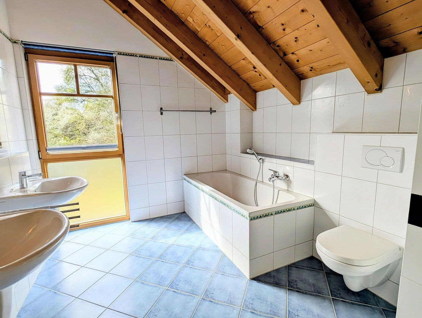 Predaj domu 180 m², pozemek 530 m², Bad Kreuznach, Porýnie-Falcko Predaj domu 180 m², pozemek 530 m², Bad Kreuznach, Porýnie-Falcko