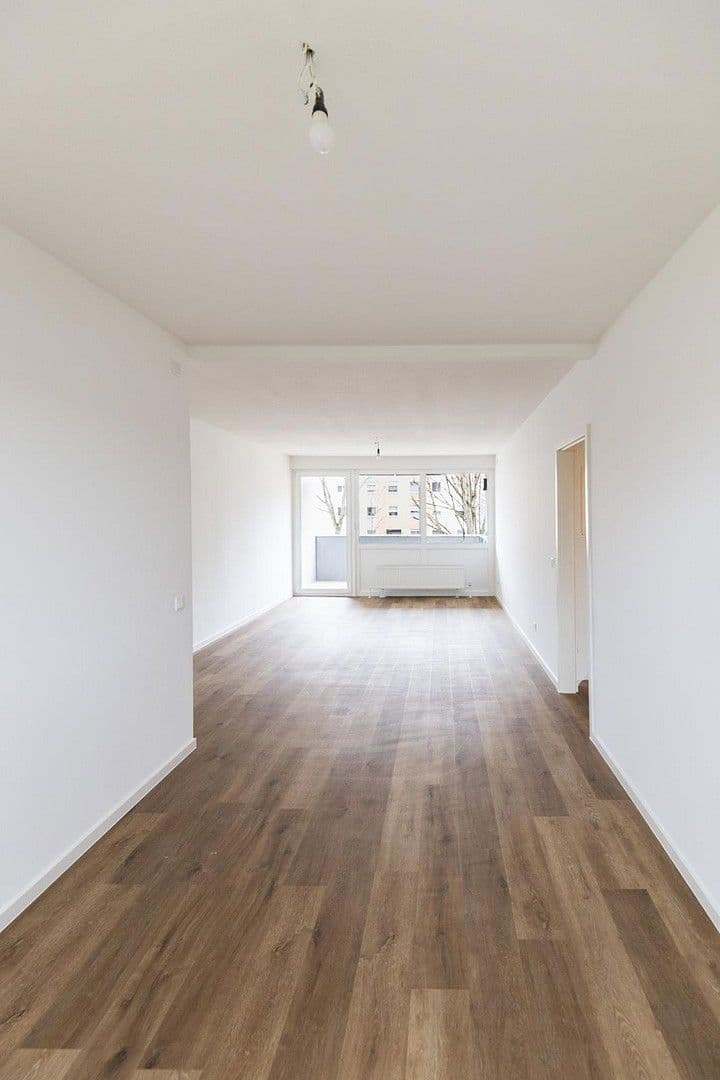 Prenájom bytu 3-izbový 85 m², Petersauracher Str. 39, Nürnberg, Bavorsko Prenájom bytu 3-izbový 85 m², Petersauracher Str. 39, Nürnberg, Bavorsko