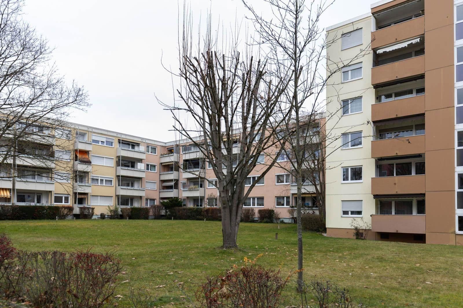 Prenájom bytu 3-izbový 85 m², Petersauracher Str. 39, Nürnberg, Bavorsko Prenájom bytu 3-izbový 85 m², Petersauracher Str. 39, Nürnberg, Bavorsko