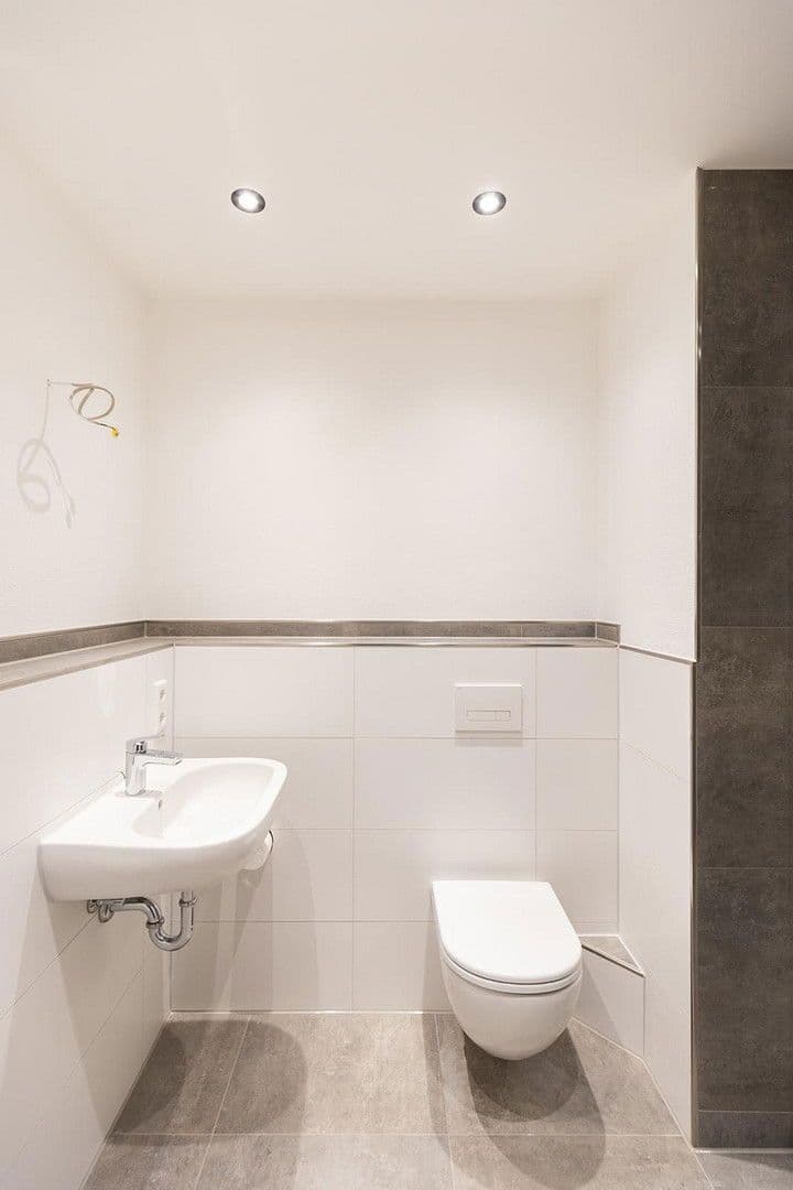 Prenájom bytu 3-izbový 85 m², Petersauracher Str. 39, Nürnberg, Bavorsko Prenájom bytu 3-izbový 85 m², Petersauracher Str. 39, Nürnberg, Bavorsko