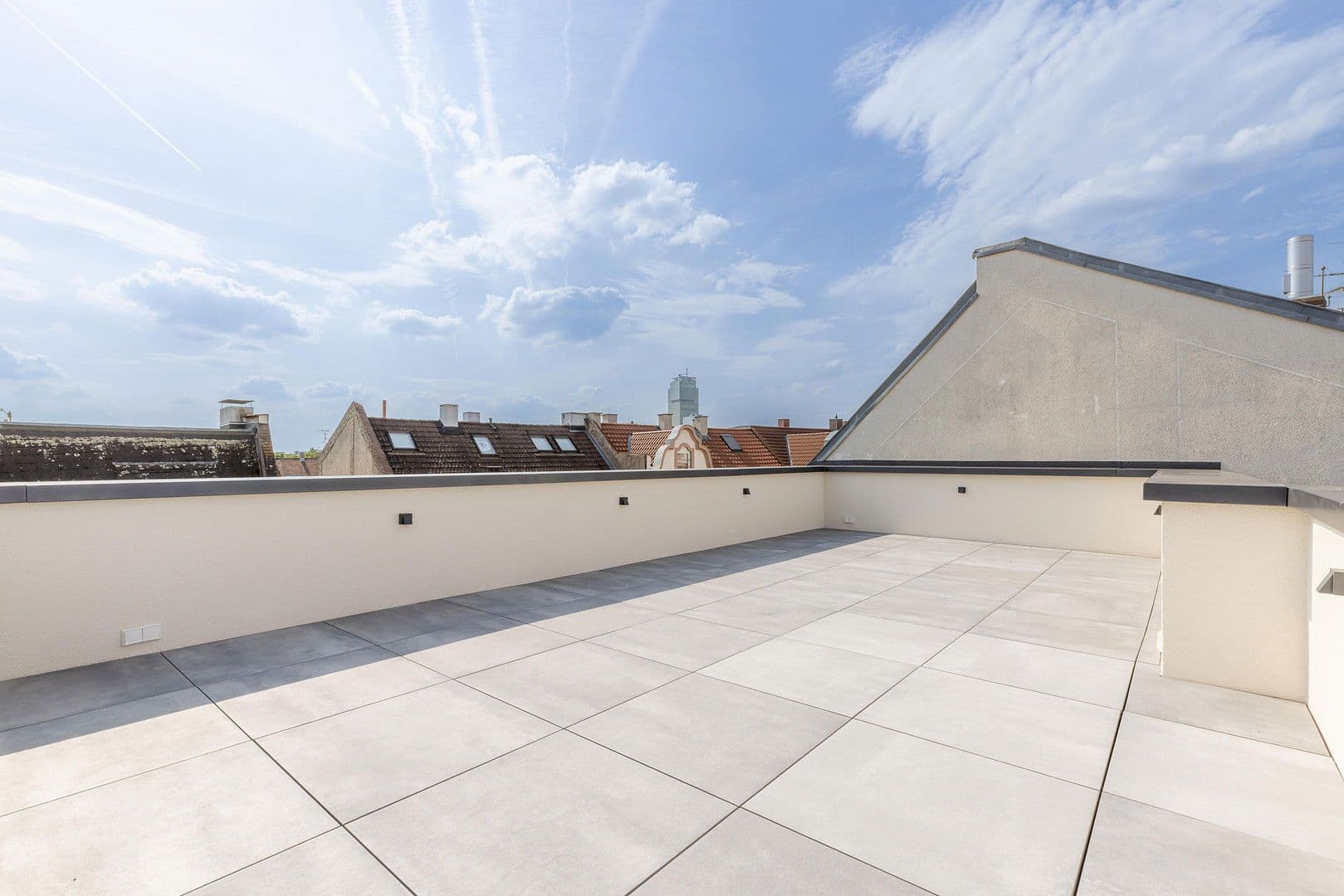 Predaj bytu 5-izbový 170 m², Krafftstraße 1, Offenbach, Hesensko Predaj bytu 5-izbový 170 m², Krafftstraße 1, Offenbach, Hesensko