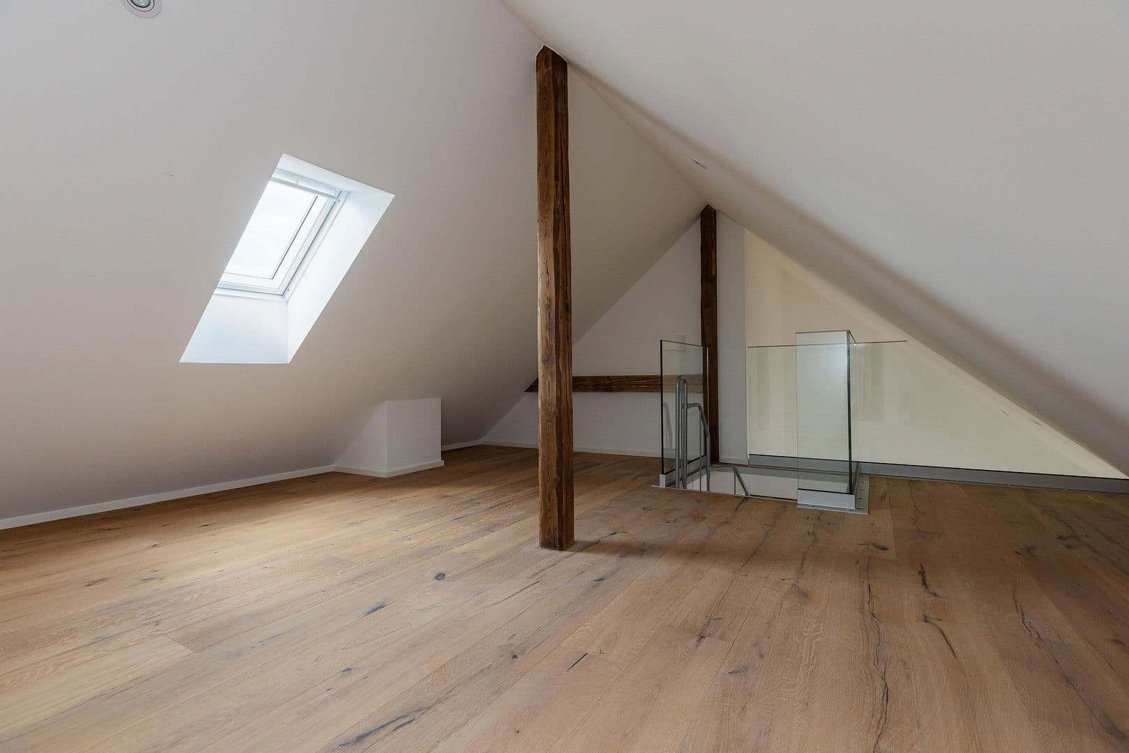 Predaj bytu 5-izbový 170 m², Krafftstraße 1, Offenbach, Hesensko Predaj bytu 5-izbový 170 m², Krafftstraße 1, Offenbach, Hesensko