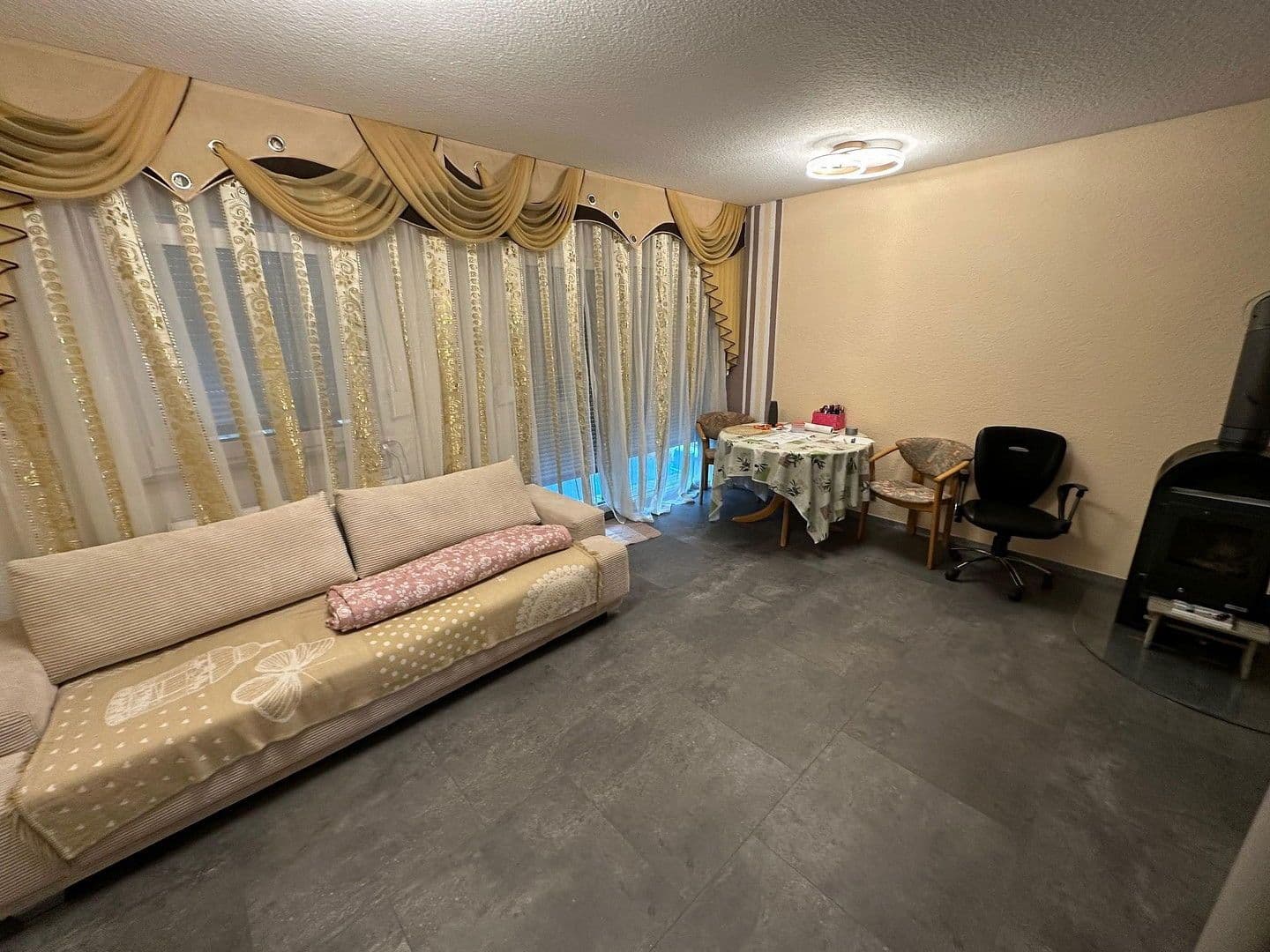 Prenájom domu 73 m², pozemek 237 m², Braunfels, Hesensko Prenájom domu 73 m², pozemek 237 m², Braunfels, Hesensko