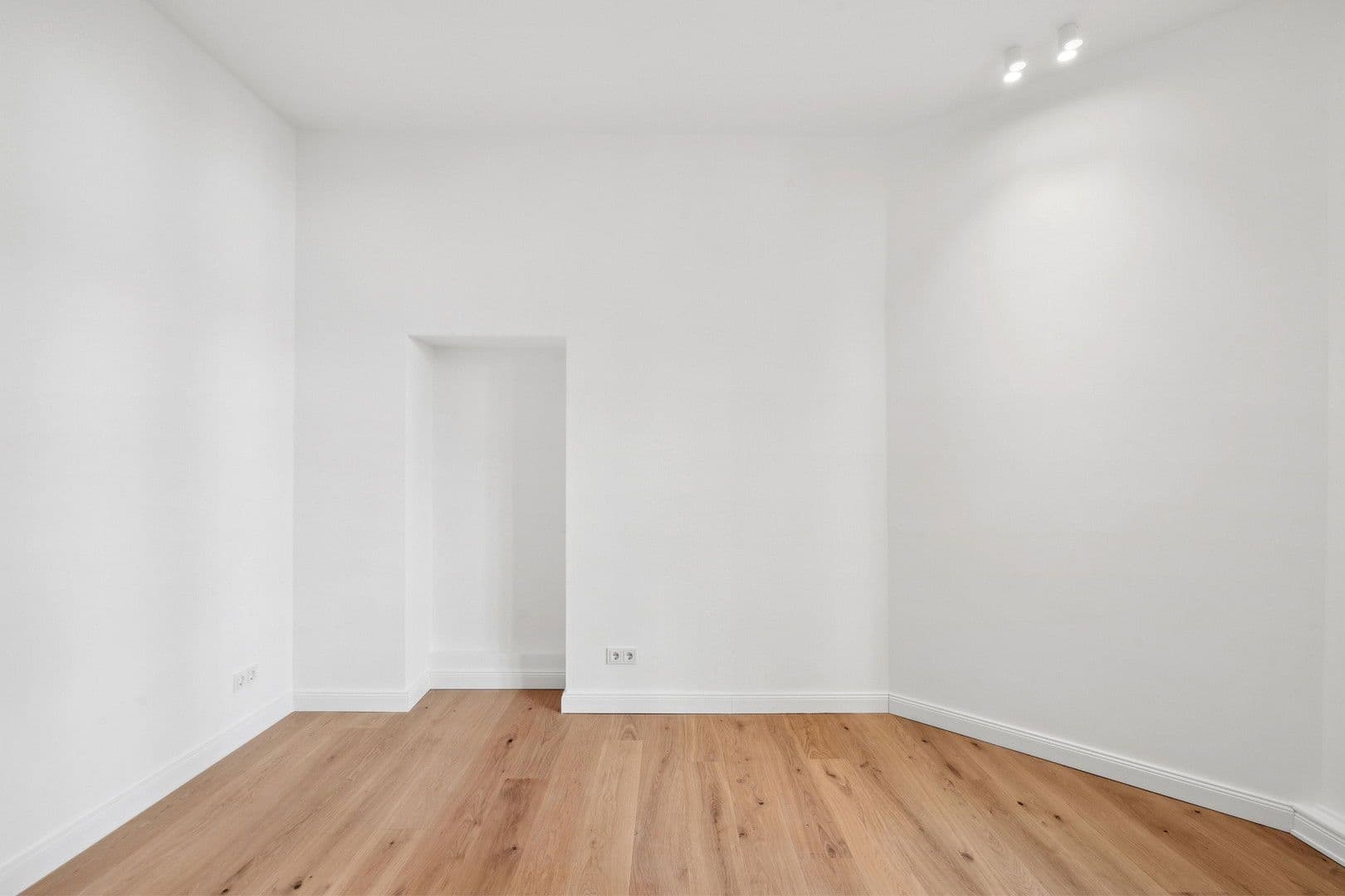 Predaj bytu 1-izbový 31 m², Weserstraße 54, neukölln, Berlín Predaj bytu 1-izbový 31 m², Weserstraße 54, neukölln, Berlín