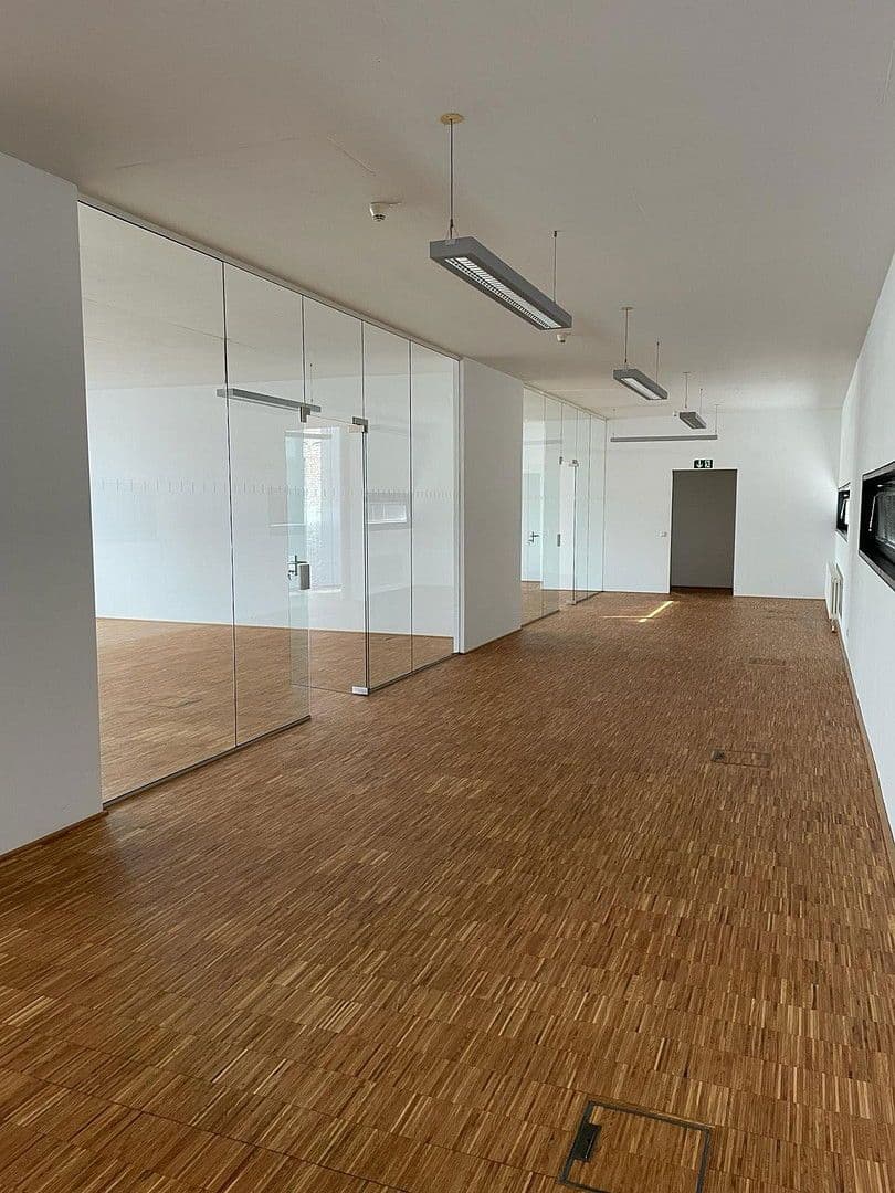 Prenájom kancelárie 1.314 m², Industriestraße 30, Remscheid, Severné Porýnie - Westfálsko Prenájom kancelárie 1.314 m², Industriestraße 30, Remscheid, Severné Porýnie - Westfálsko