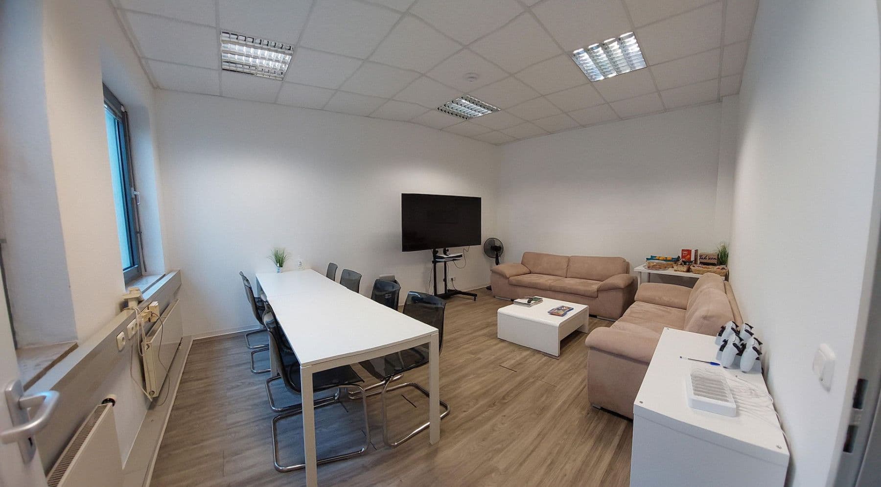 Prenájom kancelárie 330 m², Max-Planck-Straße 17, Unterschleißheim, Bavorsko Prenájom kancelárie 330 m², Max-Planck-Straße 17, Unterschleißheim, Bavorsko