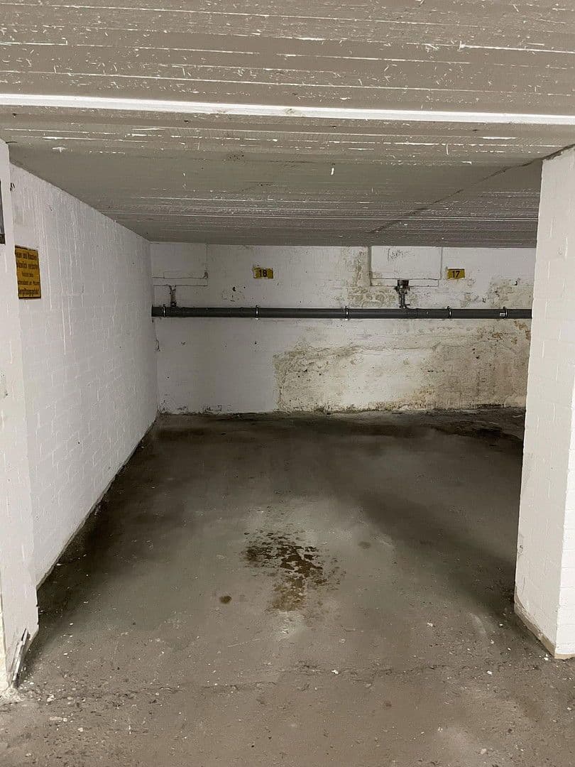 Prenájom garáže, Steilshooper Str. 15-19, Hamburg, Hamburg Prenájom garáže, Steilshooper Str. 15-19, Hamburg, Hamburg