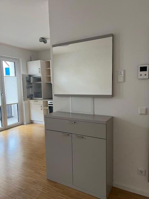 Prenájom bytu 1-izbový 32 m², Frankfurt, Hesensko Prenájom bytu 1-izbový 32 m², Frankfurt, Hesensko