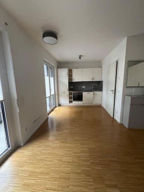 Prenájom bytu 1-izbový 32 m², Frankfurt, Hesensko Prenájom bytu 1-izbový 32 m², Frankfurt, Hesensko