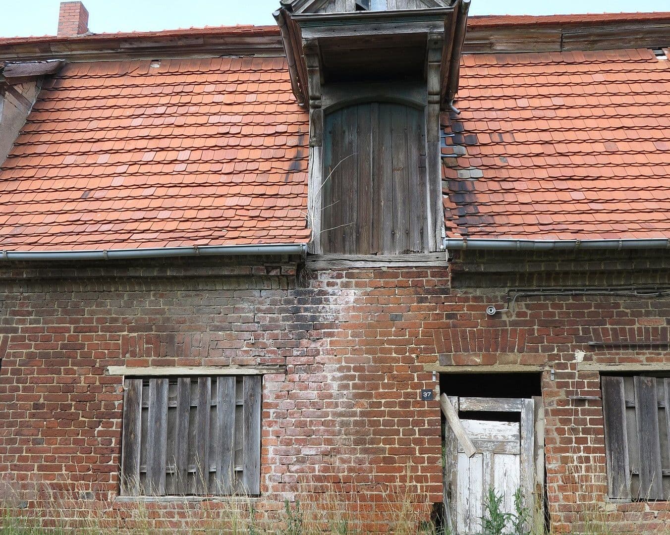 Predaj domu 1.200 m², pozemek 7.000 m², Ivenack, Meklenbursko-Predpomoransko Predaj domu 1.200 m², pozemek 7.000 m², Ivenack, Meklenbursko-Predpomoransko