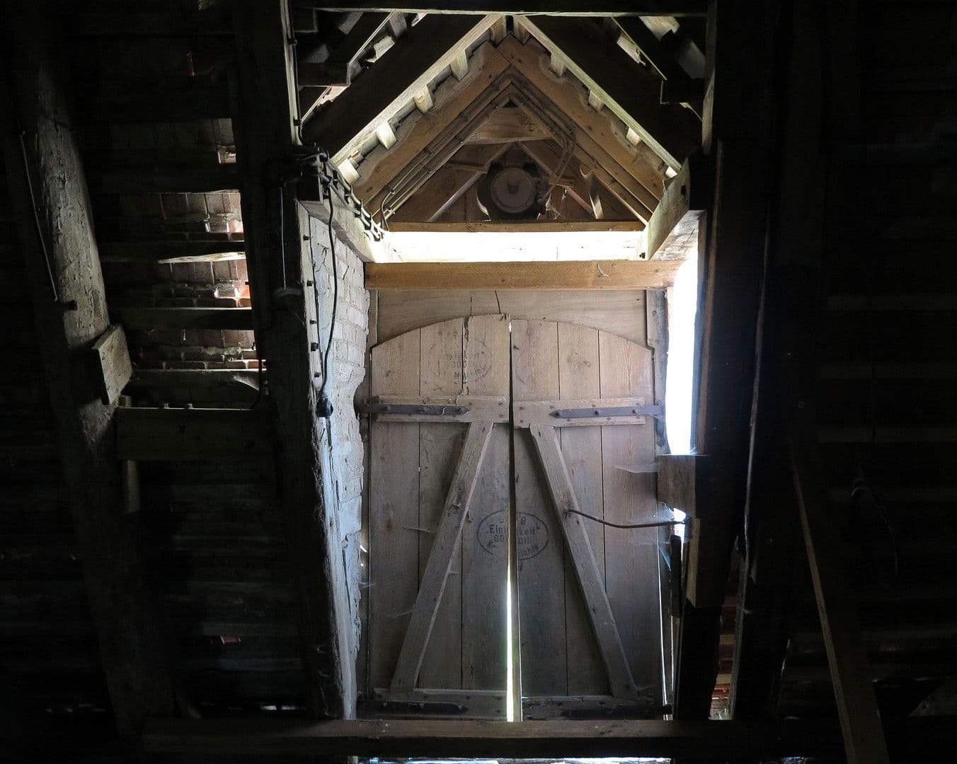 Predaj domu 1.200 m², pozemek 7.000 m², Ivenack, Meklenbursko-Predpomoransko Predaj domu 1.200 m², pozemek 7.000 m², Ivenack, Meklenbursko-Predpomoransko