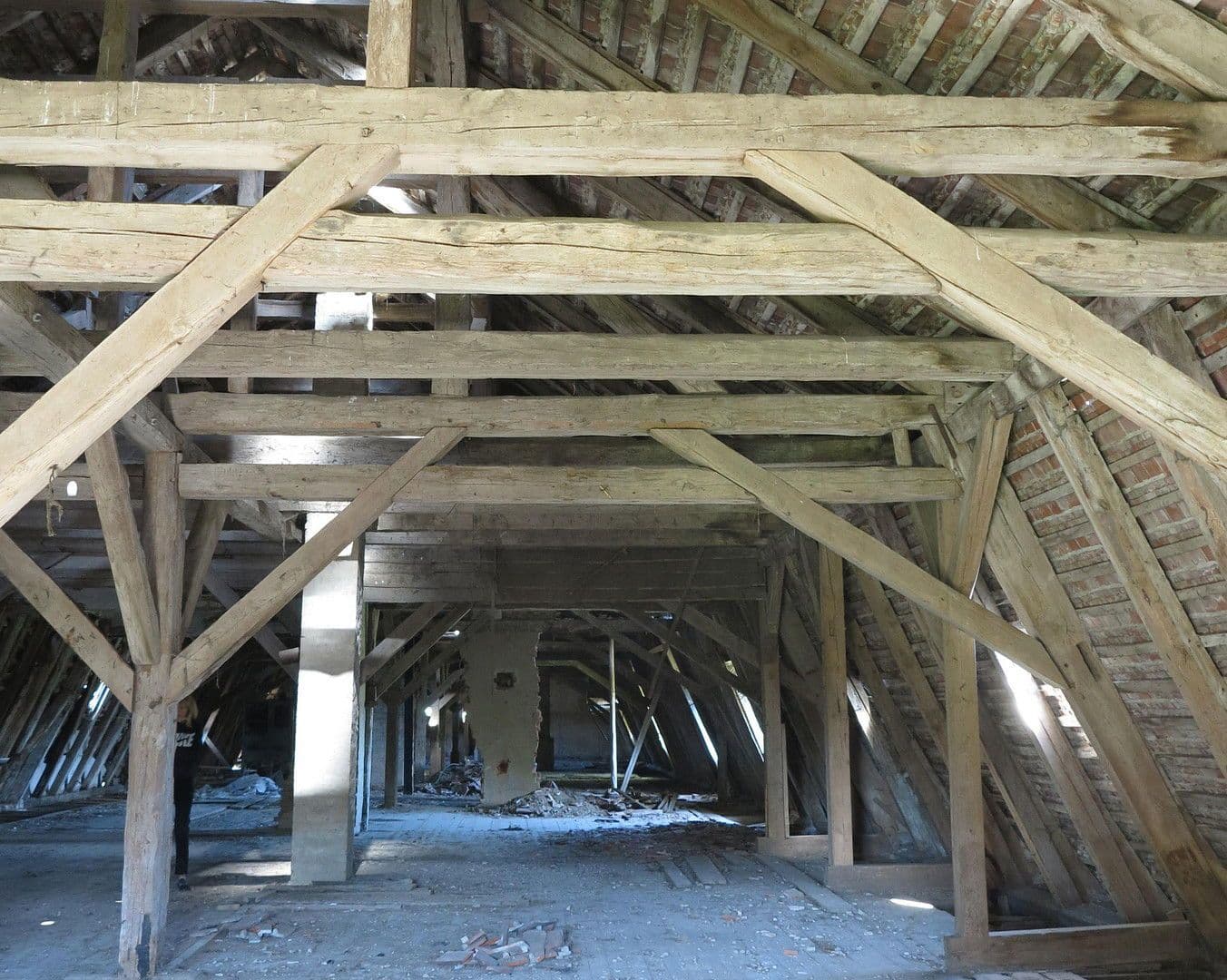 Predaj domu 1.200 m², pozemek 7.000 m², Ivenack, Meklenbursko-Predpomoransko Predaj domu 1.200 m², pozemek 7.000 m², Ivenack, Meklenbursko-Predpomoransko