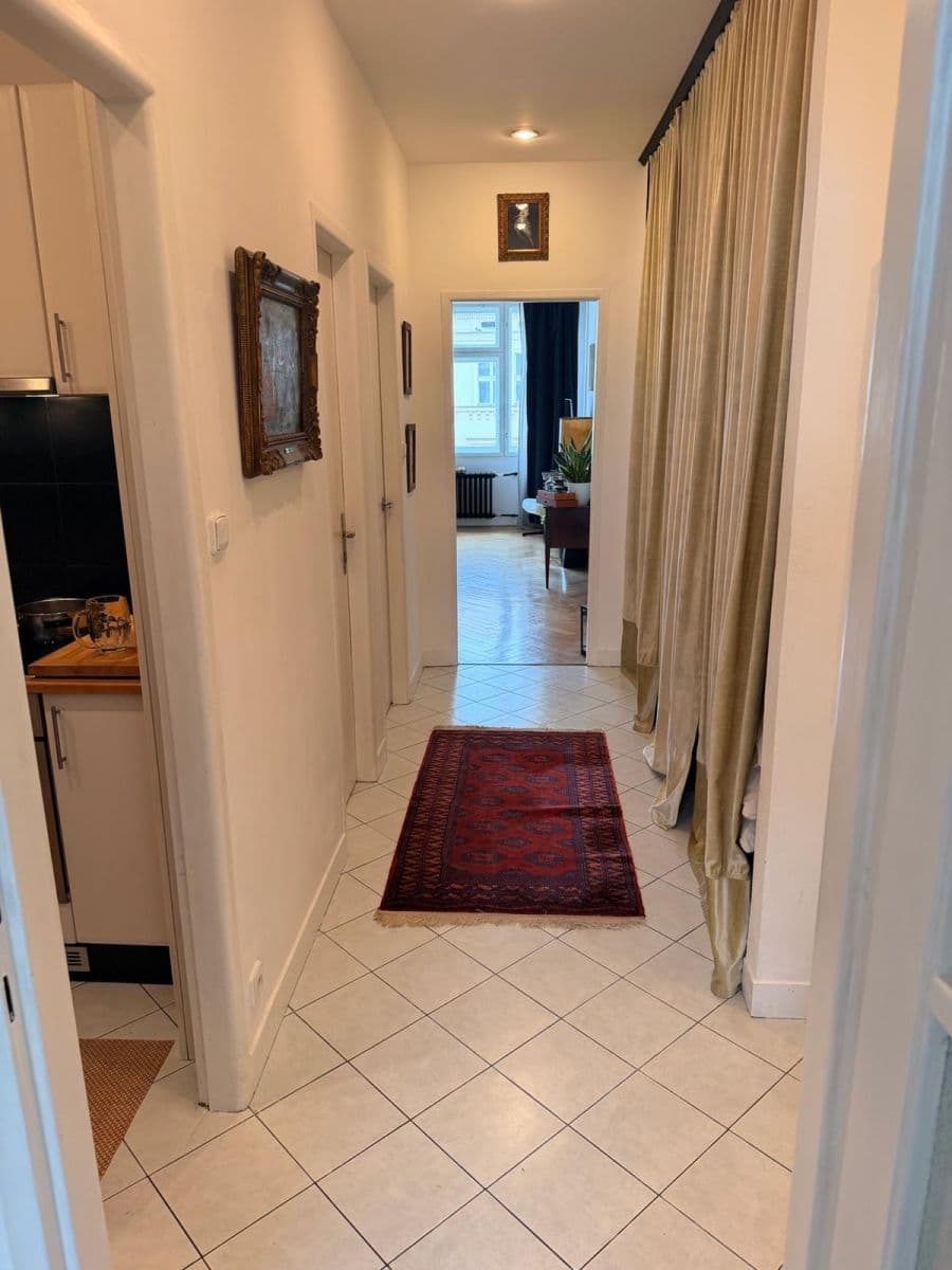 Predaj bytu 2-izbový 56 m², Štefánikova, Praha, Praha Predaj bytu 2-izbový 56 m², Štefánikova, Praha, Praha