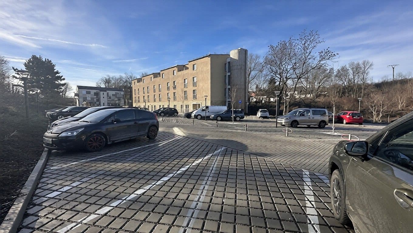 Prenájom bytu 1-izbový 22 m², V Kněžívce, Tuchoměřice, Středočeský kraj Prenájom bytu 1-izbový 22 m², V Kněžívce, Tuchoměřice, Středočeský kraj