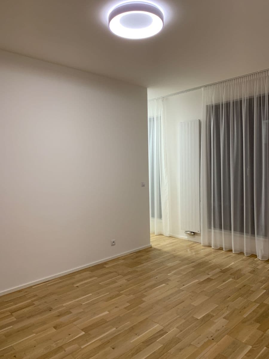Prenájom bytu 2-izbový 60 m², Michelská, Praha, Praha Prenájom bytu 2-izbový 60 m², Michelská, Praha, Praha