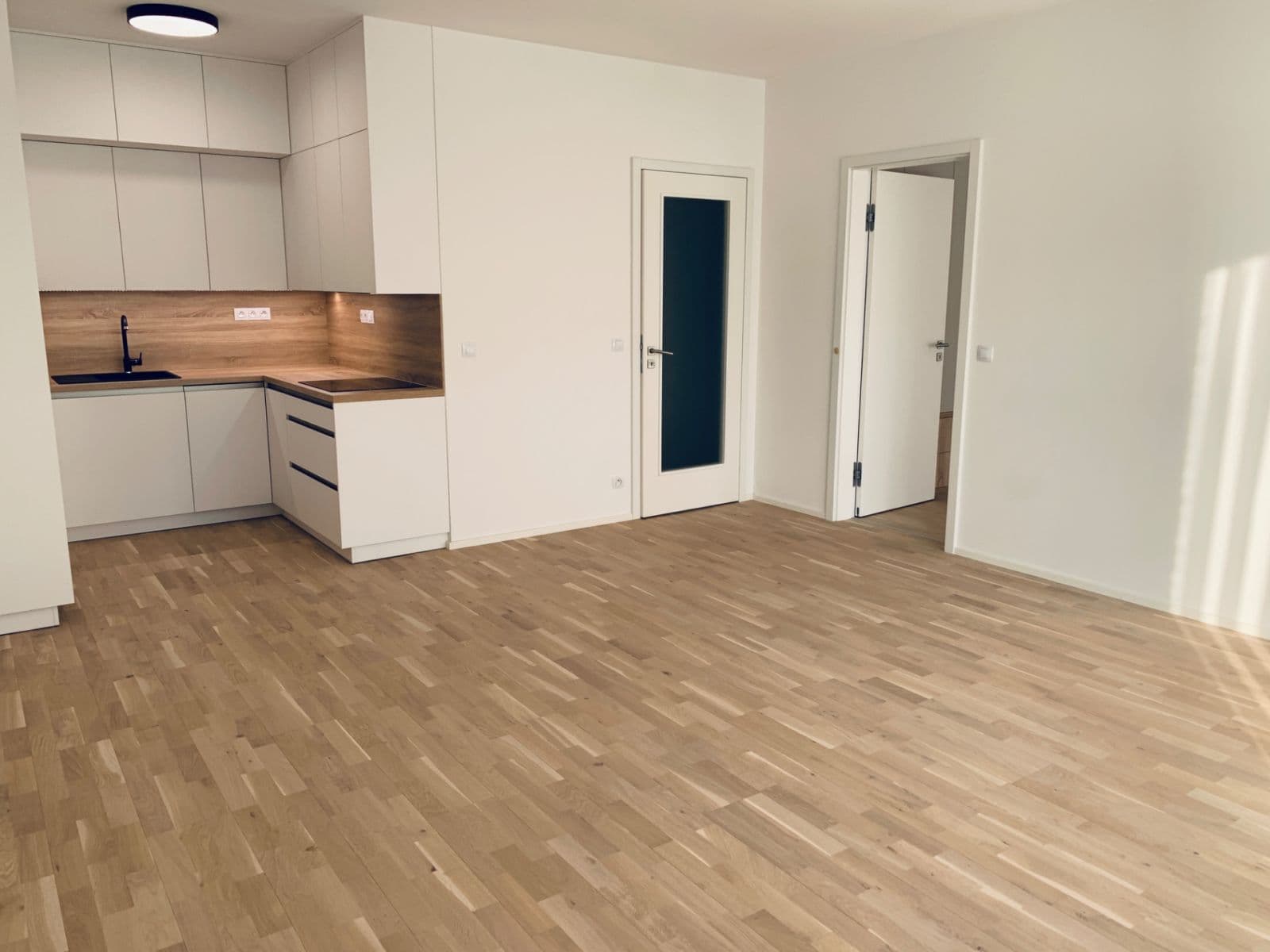 Prenájom bytu 2-izbový 60 m², Michelská, Praha, Praha Prenájom bytu 2-izbový 60 m², Michelská, Praha, Praha