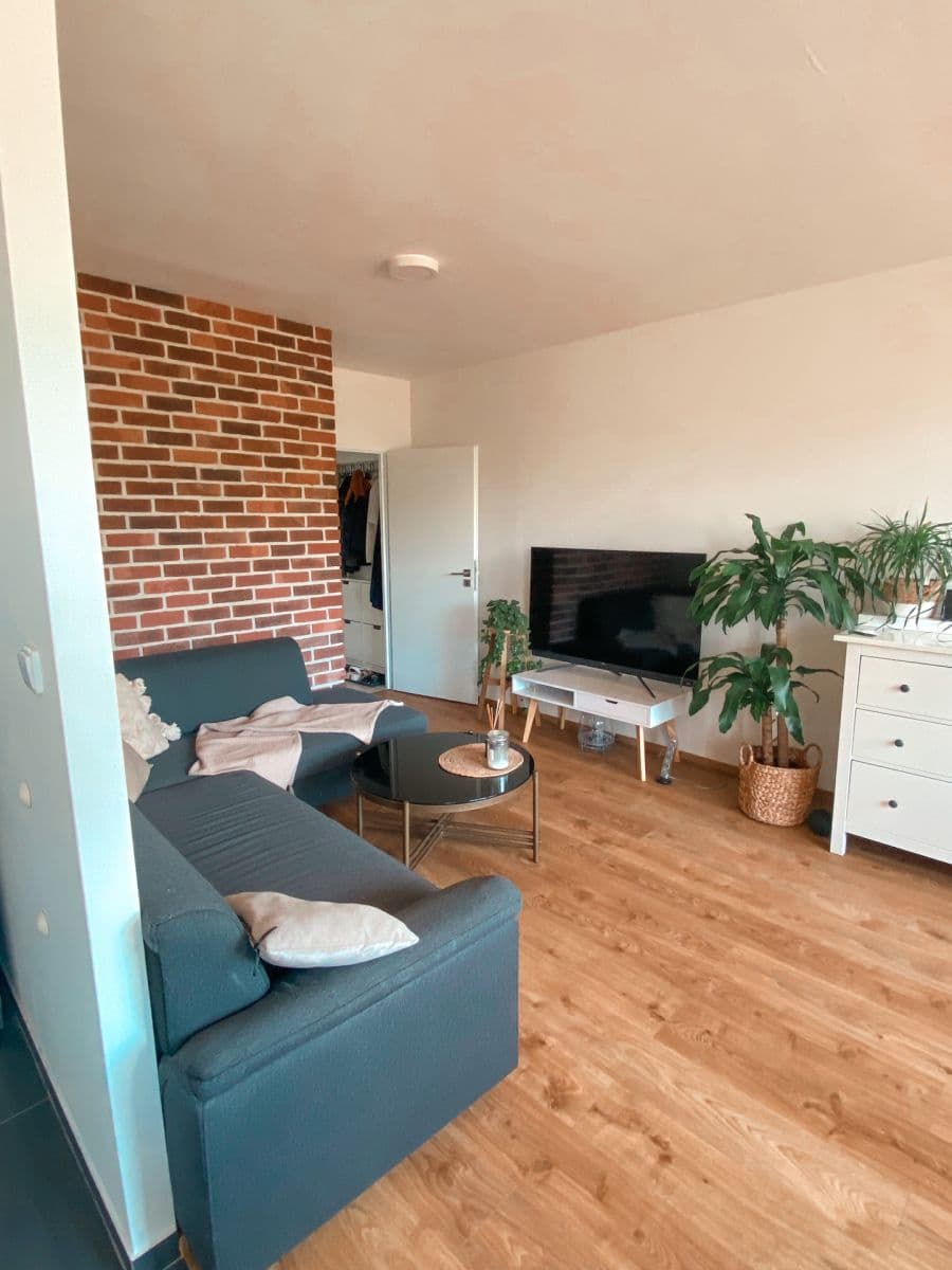 Prenájom bytu 3-izbový 74 m², Vyžlovská, Praha, Praha Prenájom bytu 3-izbový 74 m², Vyžlovská, Praha, Praha