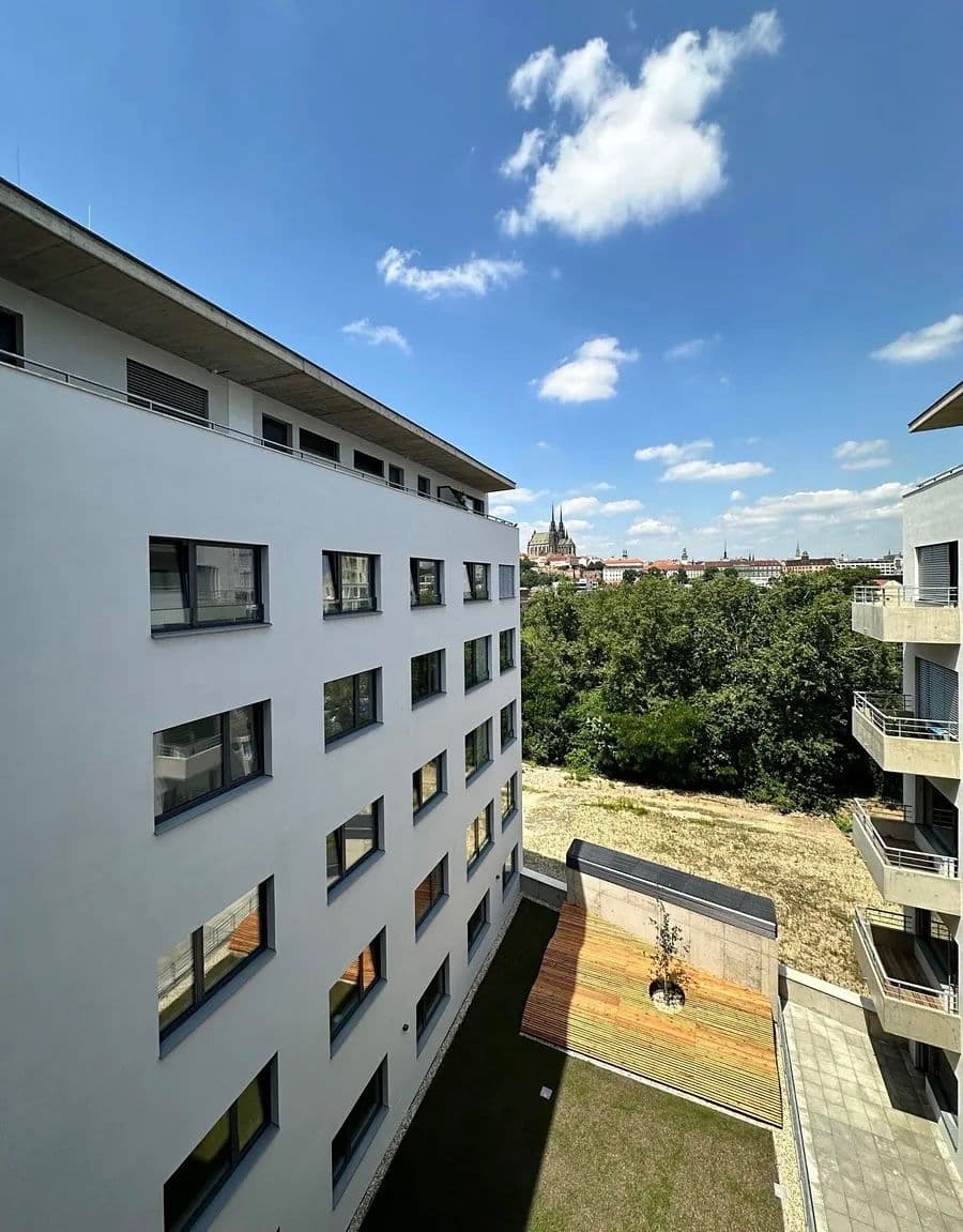 Prenájom bytu 1-izbový 33 m², Opuštěná, Brno, Jihomoravský kraj Prenájom bytu 1-izbový 33 m², Opuštěná, Brno, Jihomoravský kraj