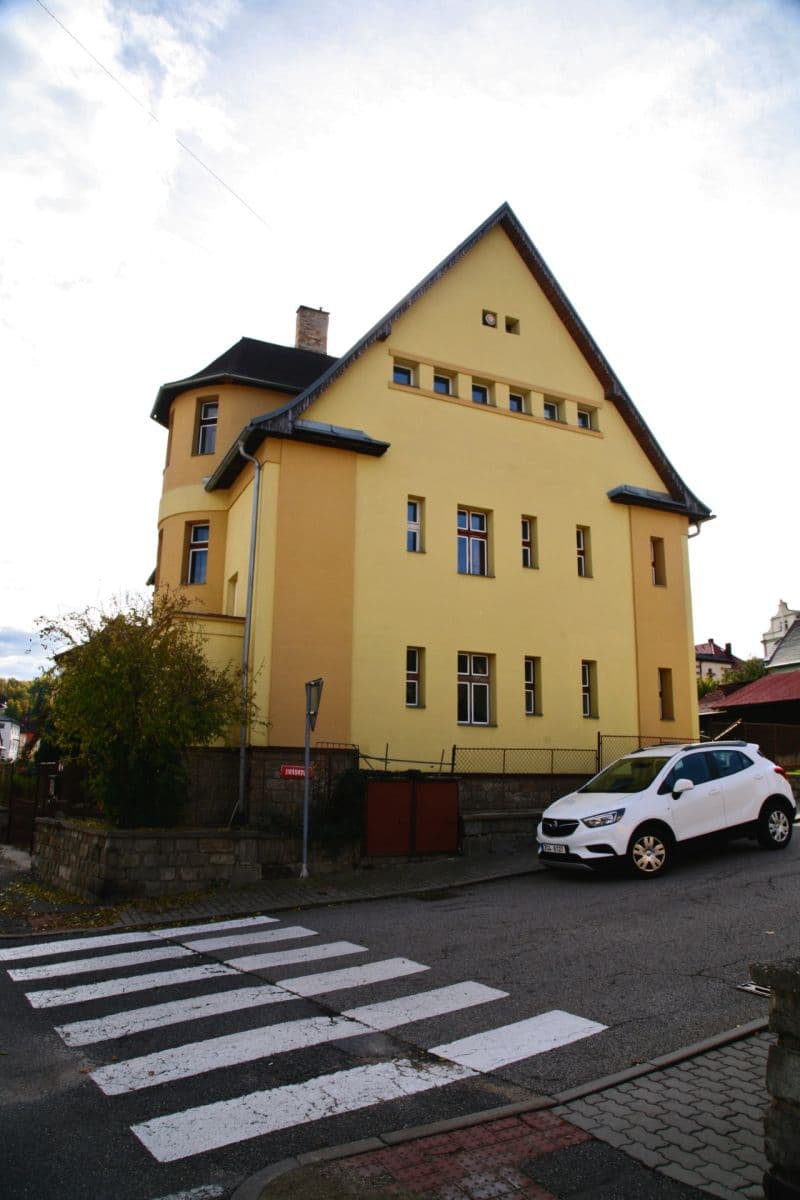 Predaj domu 366 m², pozemek 637 m², Nad Stadiónem, Vimperk, Jihočeský kraj Predaj domu 366 m², pozemek 637 m², Nad Stadiónem, Vimperk, Jihočeský kraj