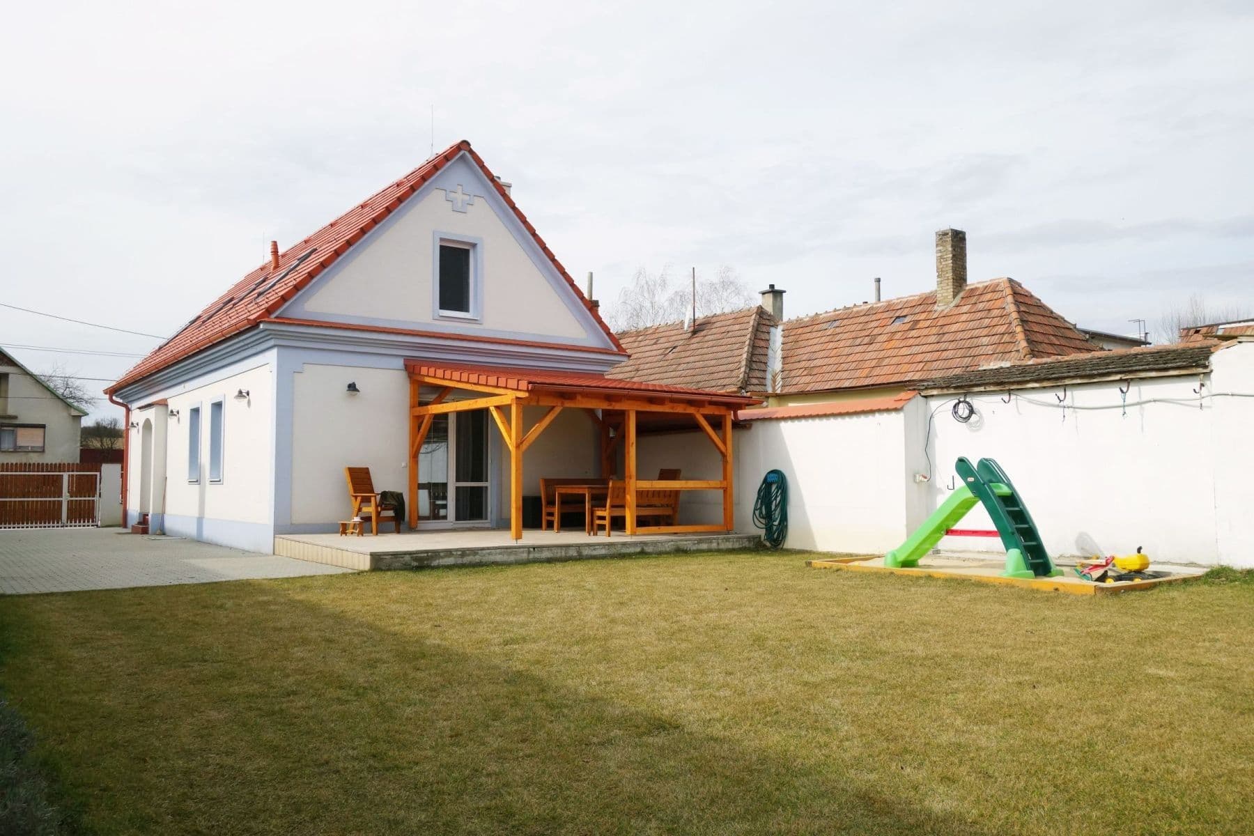 Predaj domu 759 m², pozemek 133 m², Lošonec, Trnavský kraj Predaj domu 759 m², pozemek 133 m², Lošonec, Trnavský kraj