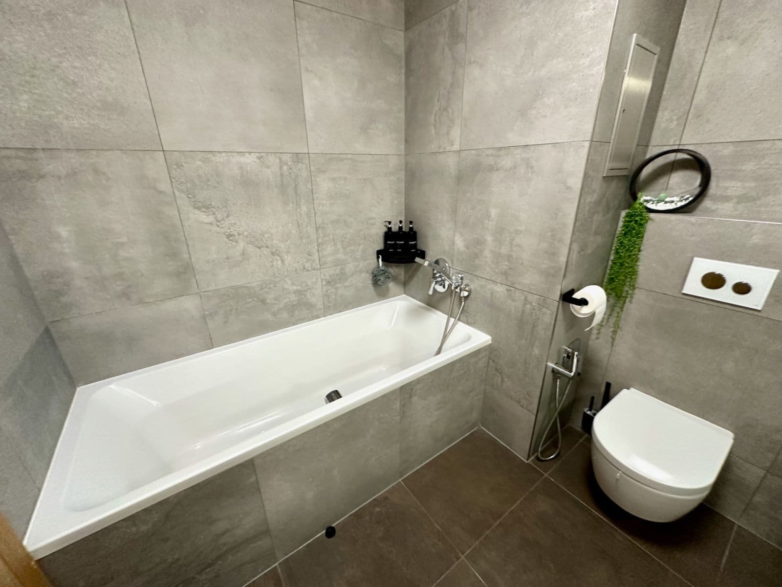 Prenájom bytu 1-izbový 45 m², Osadní, Praha, Praha Prenájom bytu 1-izbový 45 m², Osadní, Praha, Praha