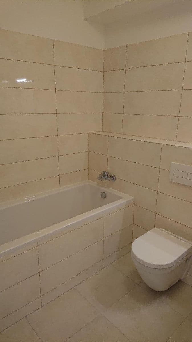 Prenájom bytu 1-izbový 31 m², K Vystrkovu, Praha, Praha Prenájom bytu 1-izbový 31 m², K Vystrkovu, Praha, Praha