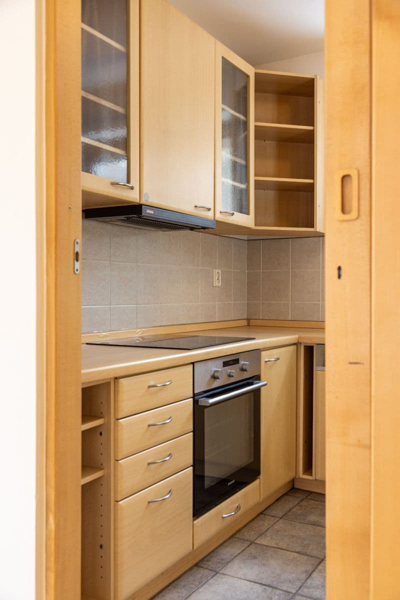 Prenájom bytu 4-izbový 150 m², Ohnivcova, Praha, Praha Prenájom bytu 4-izbový 150 m², Ohnivcova, Praha, Praha