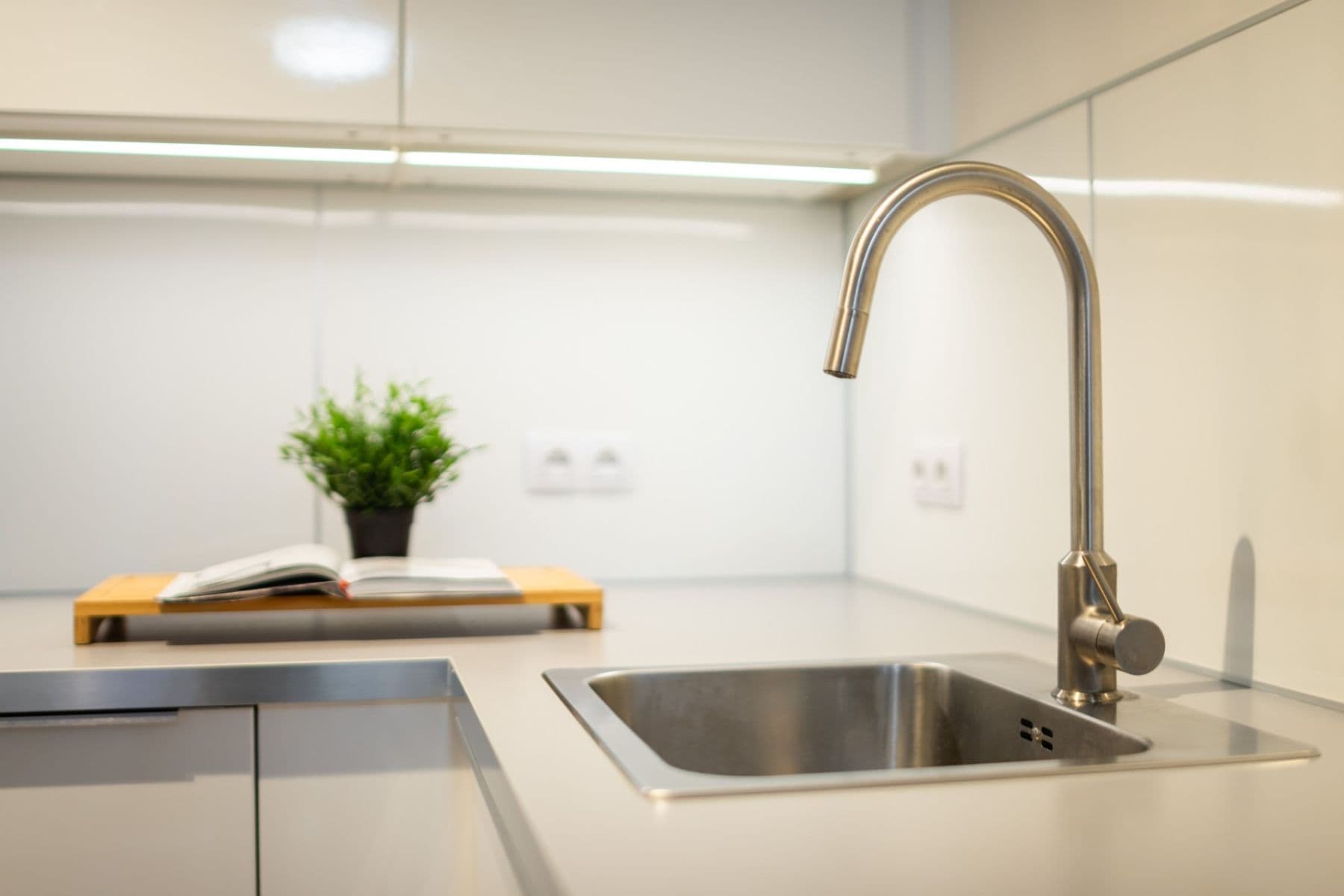 Prenájom bytu 2-izbový 58 m², Na Zlatě, Praha, Praha Prenájom bytu 2-izbový 58 m², Na Zlatě, Praha, Praha