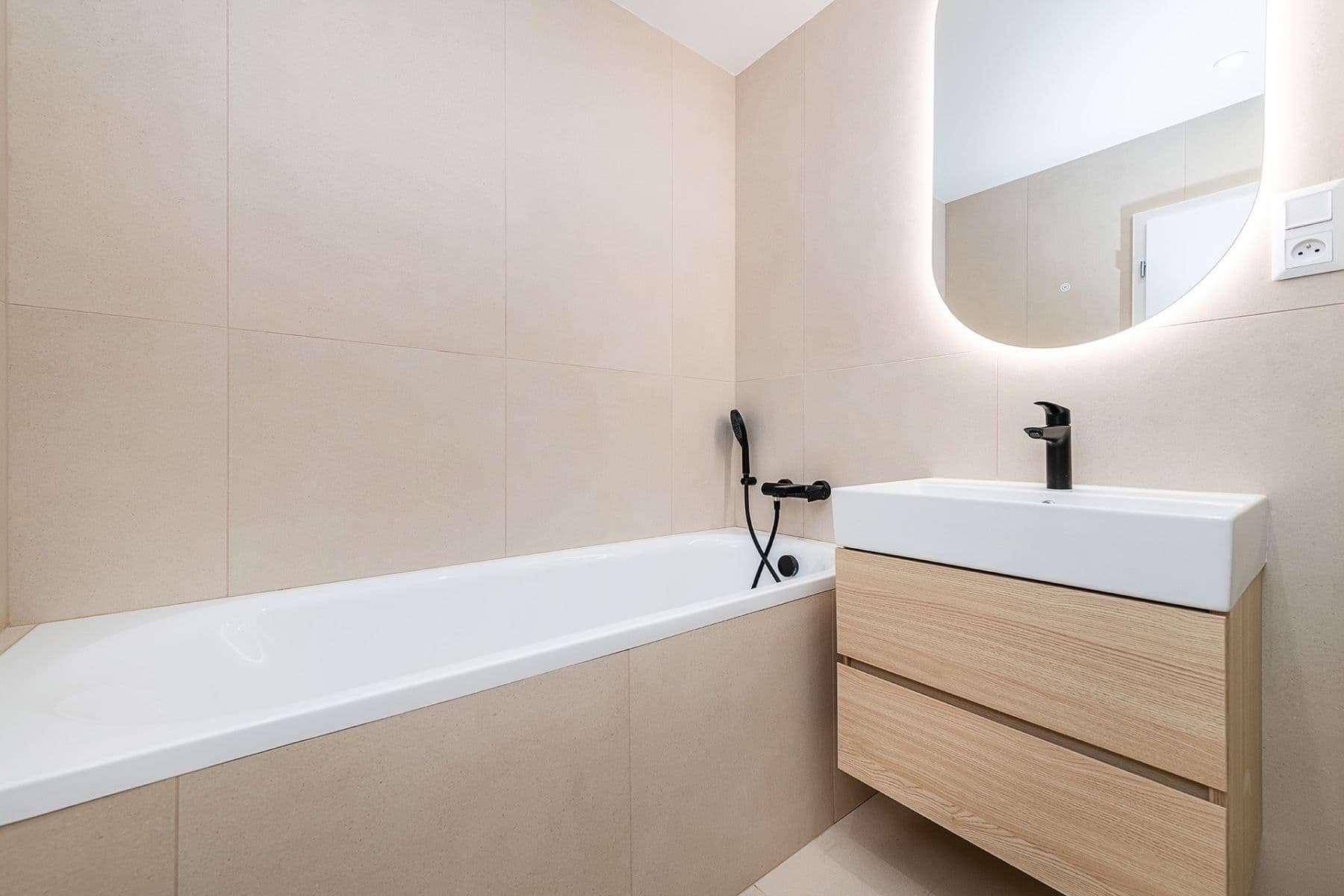 Predaj bytu 4-izbový 97 m², Merhautova, Brno, Jihomoravský kraj Predaj bytu 4-izbový 97 m², Merhautova, Brno, Jihomoravský kraj