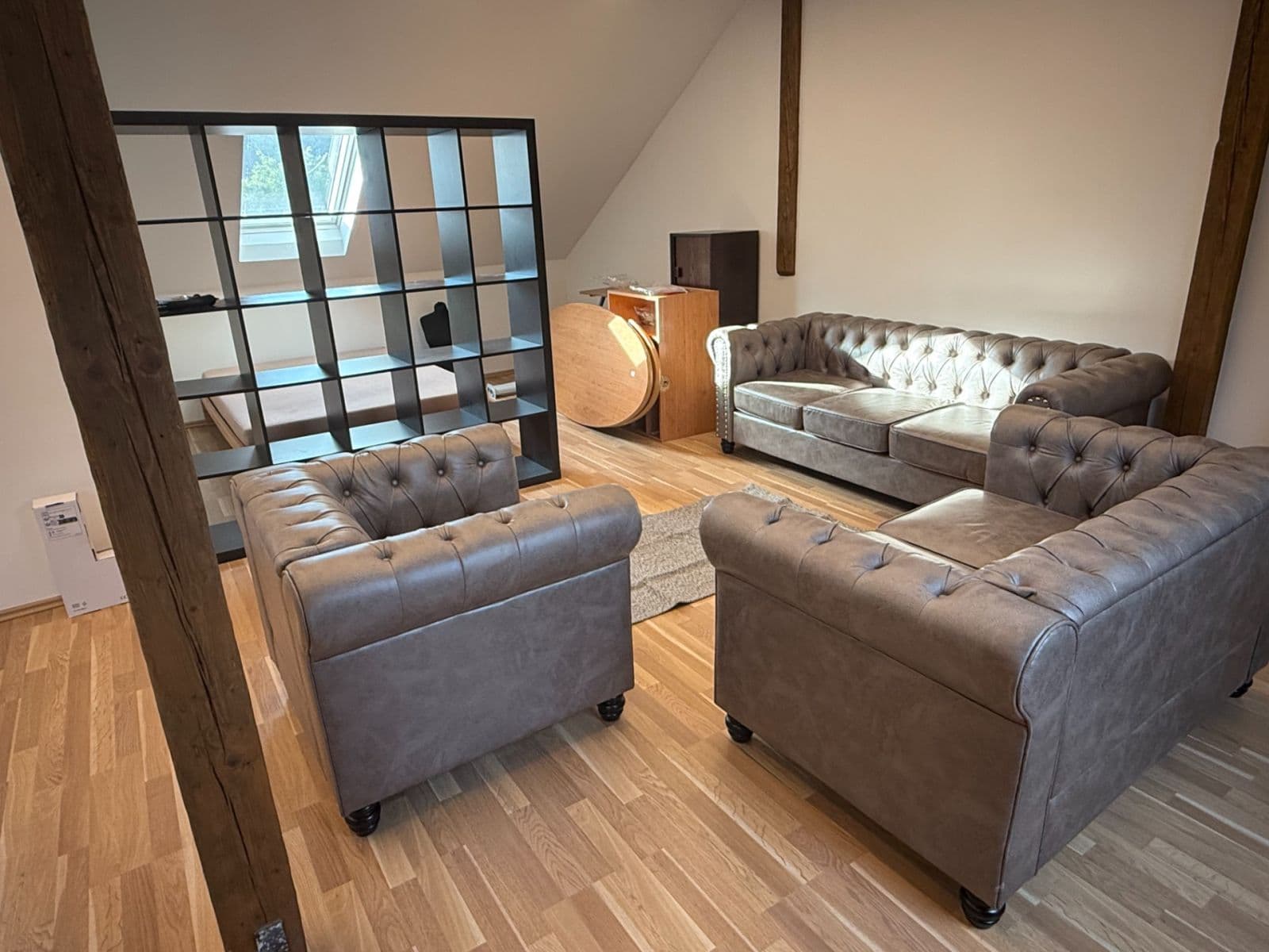 Prenájom bytu Garsoniéra 85 m², U Kaple, Ostopovice, Jihomoravský kraj Prenájom bytu Garsoniéra 85 m², U Kaple, Ostopovice, Jihomoravský kraj