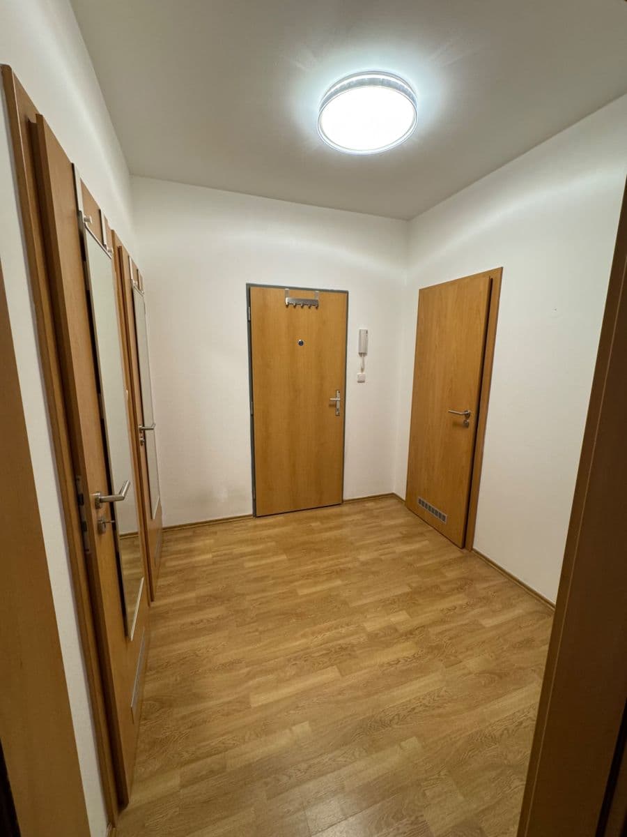 Prenájom bytu 2-izbový 55 m², Chlebovická, Praha, Praha Prenájom bytu 2-izbový 55 m², Chlebovická, Praha, Praha