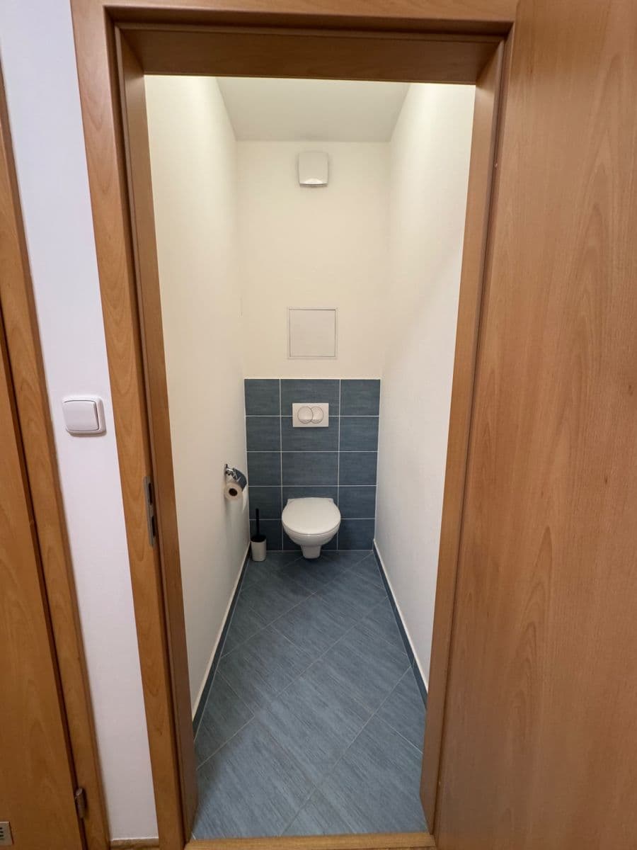 Prenájom bytu 2-izbový 55 m², Chlebovická, Praha, Praha Prenájom bytu 2-izbový 55 m², Chlebovická, Praha, Praha