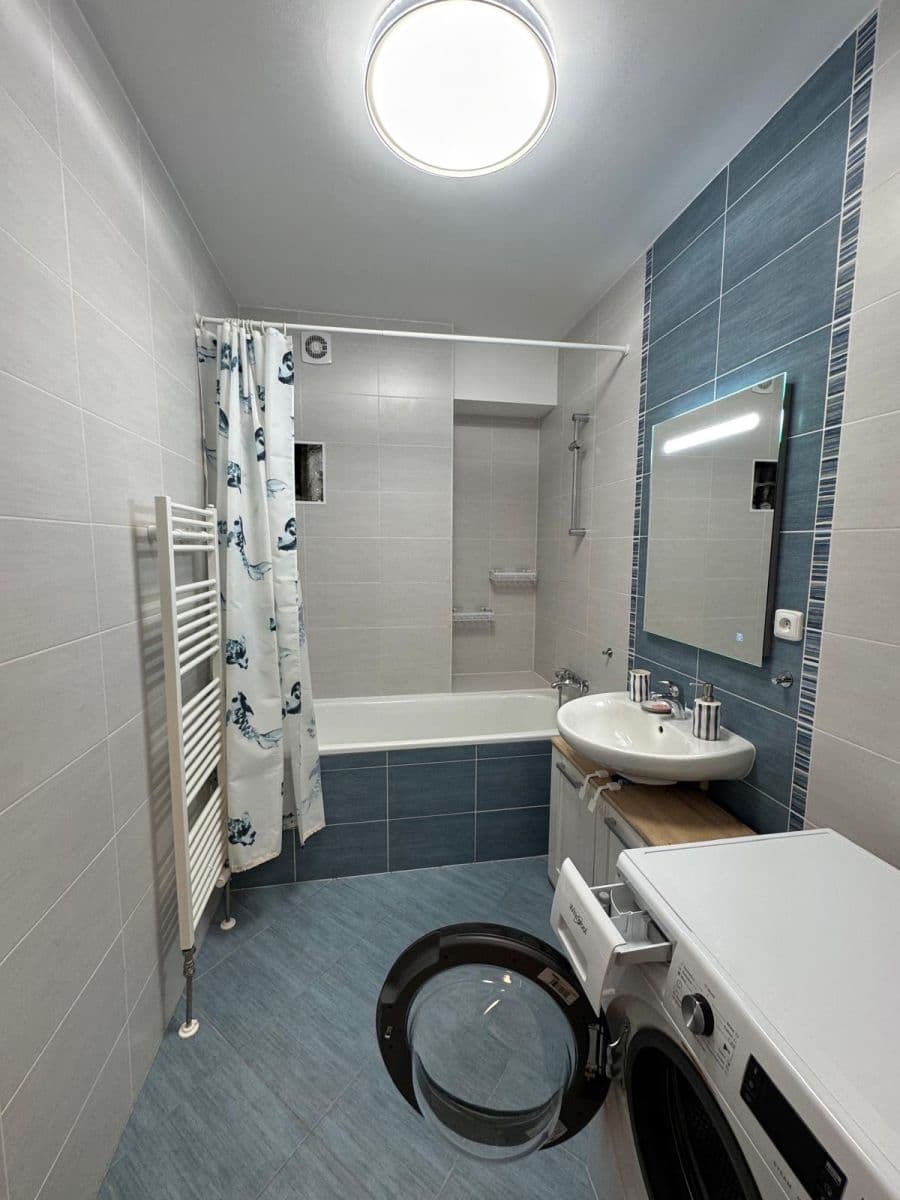 Prenájom bytu 2-izbový 55 m², Chlebovická, Praha, Praha Prenájom bytu 2-izbový 55 m², Chlebovická, Praha, Praha