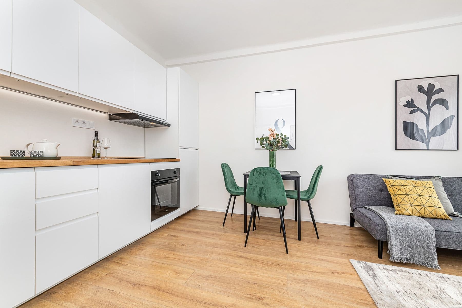 Predaj bytu 2-izbový 39 m², Průběžná, Praha, Praha Predaj bytu 2-izbový 39 m², Průběžná, Praha, Praha