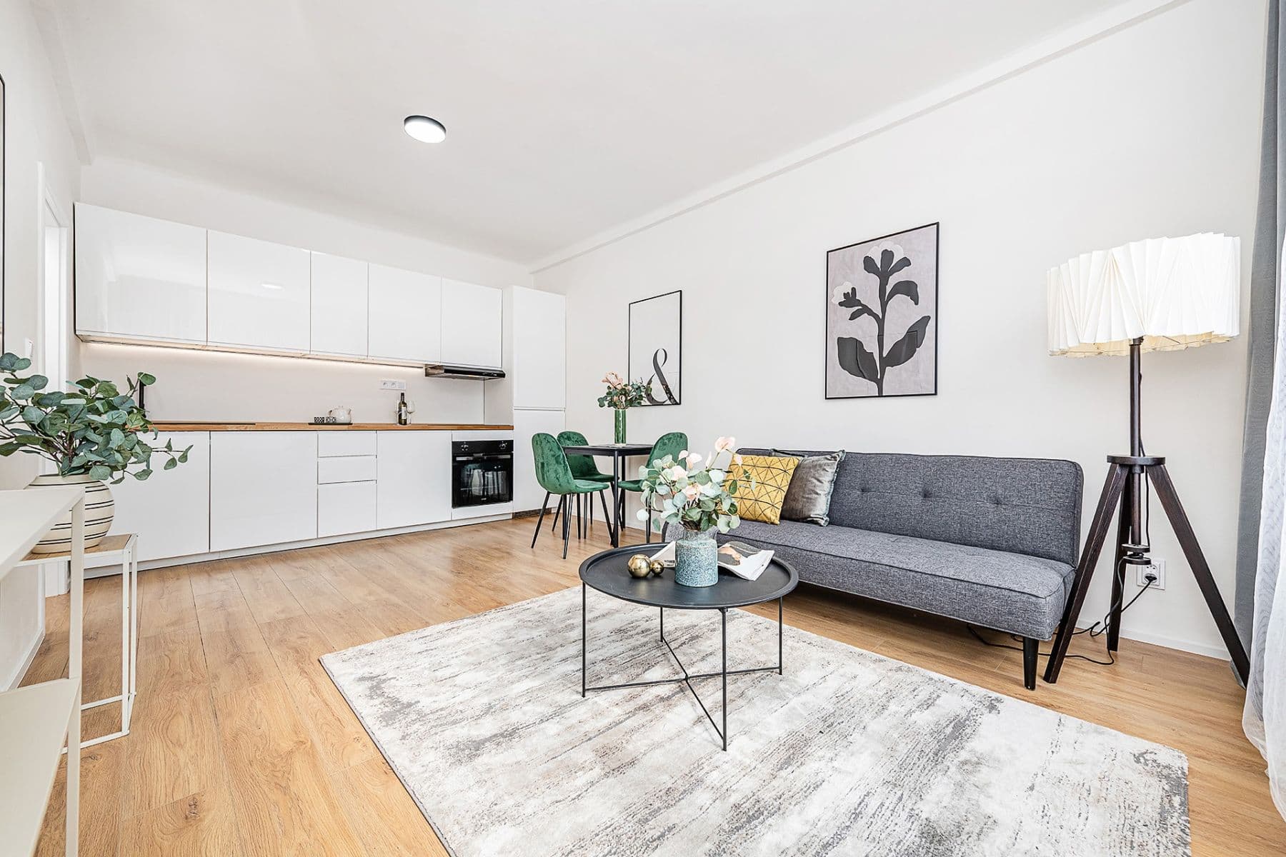 Predaj bytu 2-izbový 39 m², Průběžná, Praha, Praha Predaj bytu 2-izbový 39 m², Průběžná, Praha, Praha